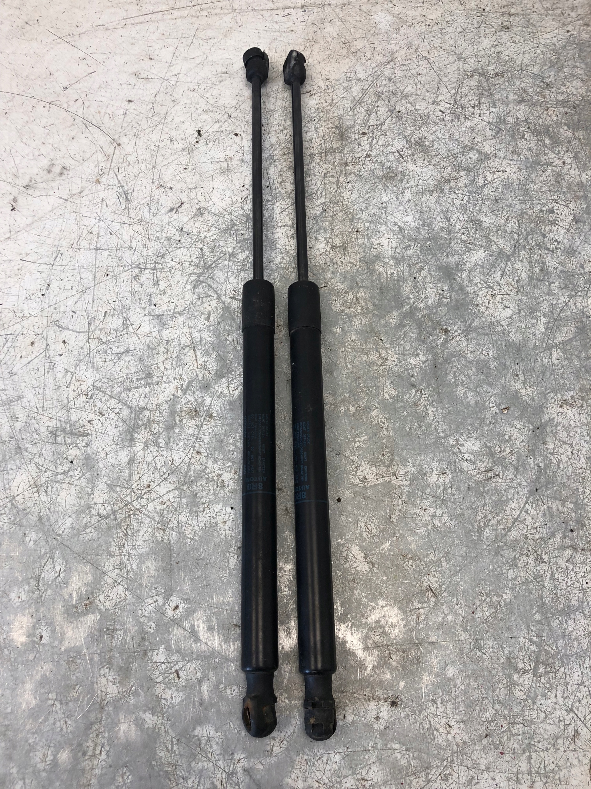 damper bonnet AUTOMATYCZNEJ AUDI Q5 8R0827552A