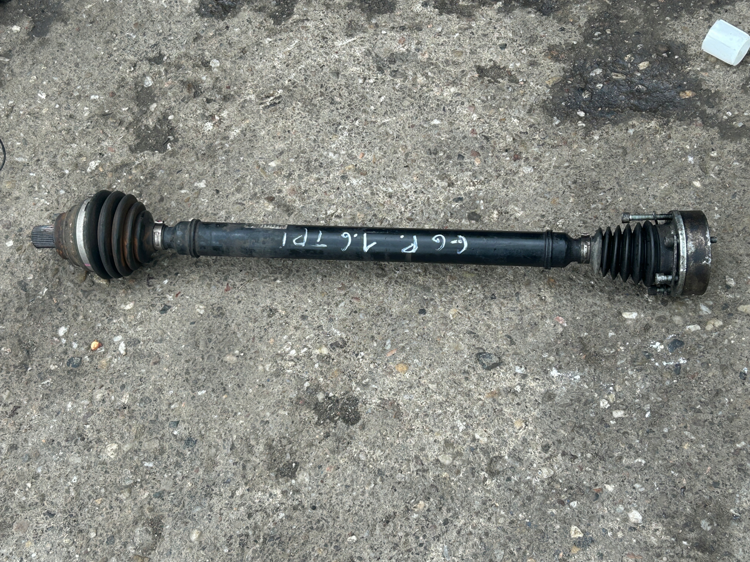VW GOLF VI 1,6 TDI semi-axis right 1K0407272EC