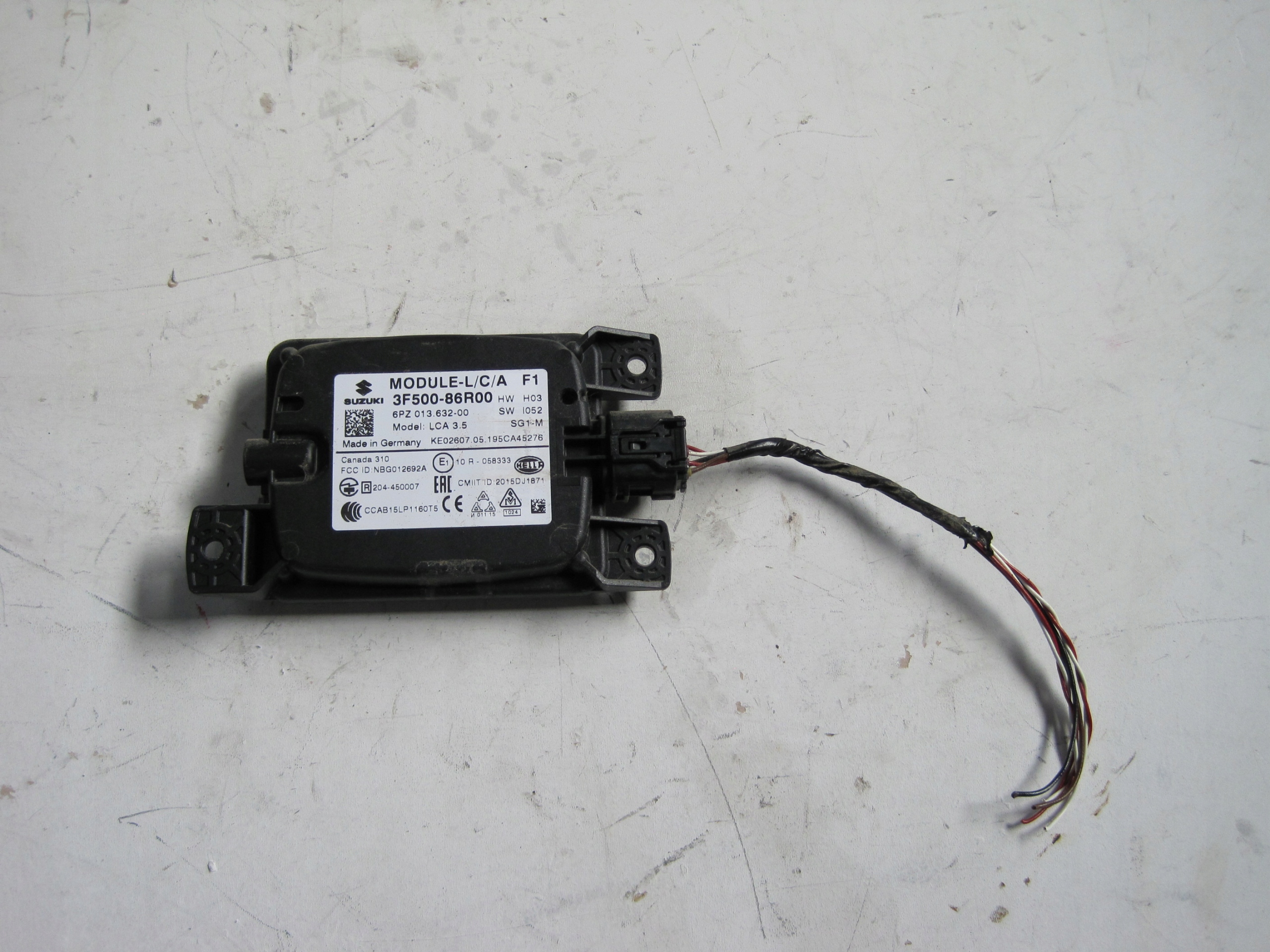 MODUŁ MARTWEGO POLA SUZUKI VITARA III 3F500-86R00 Kod producenta SUZUKI VITARA III  3F500-86R00