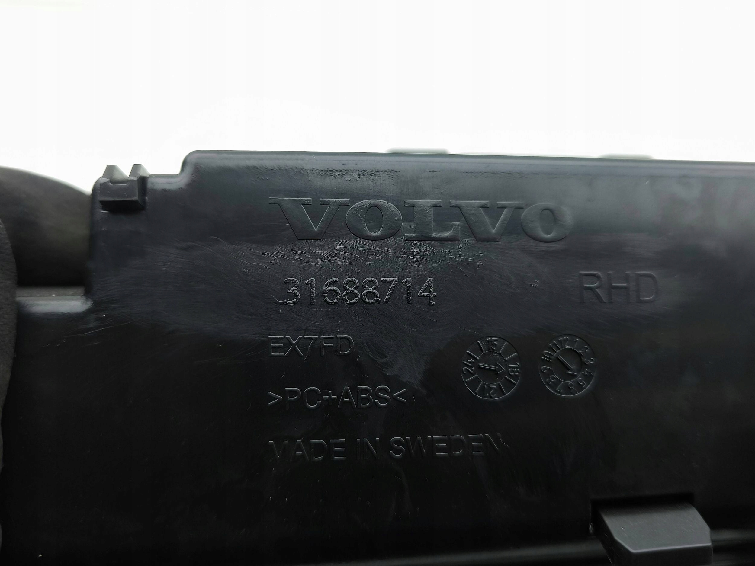 volvo S90, V90 2018 бардачок 31688714