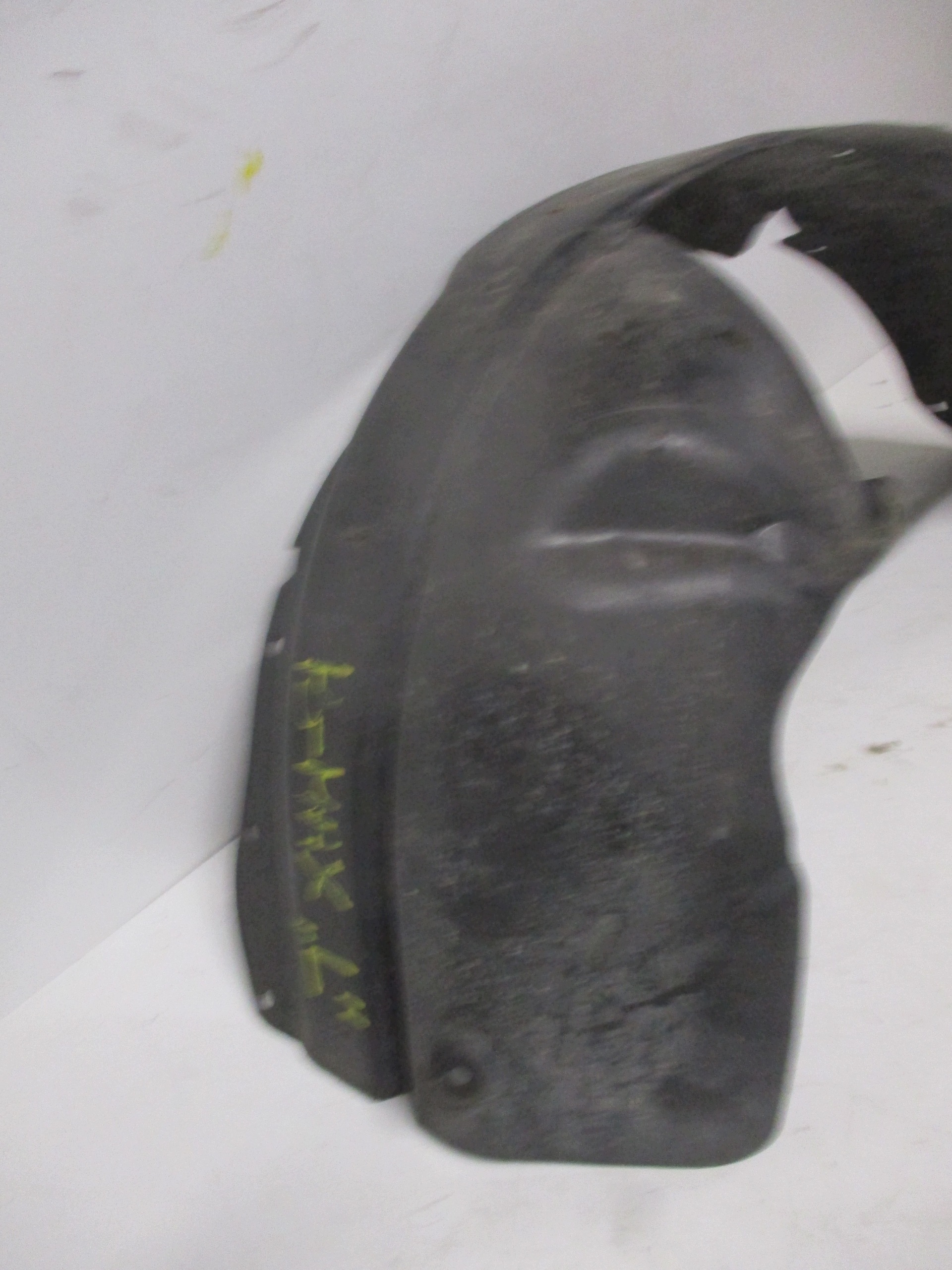 mudguard front left FORD B-MAX AV11-16115-AB