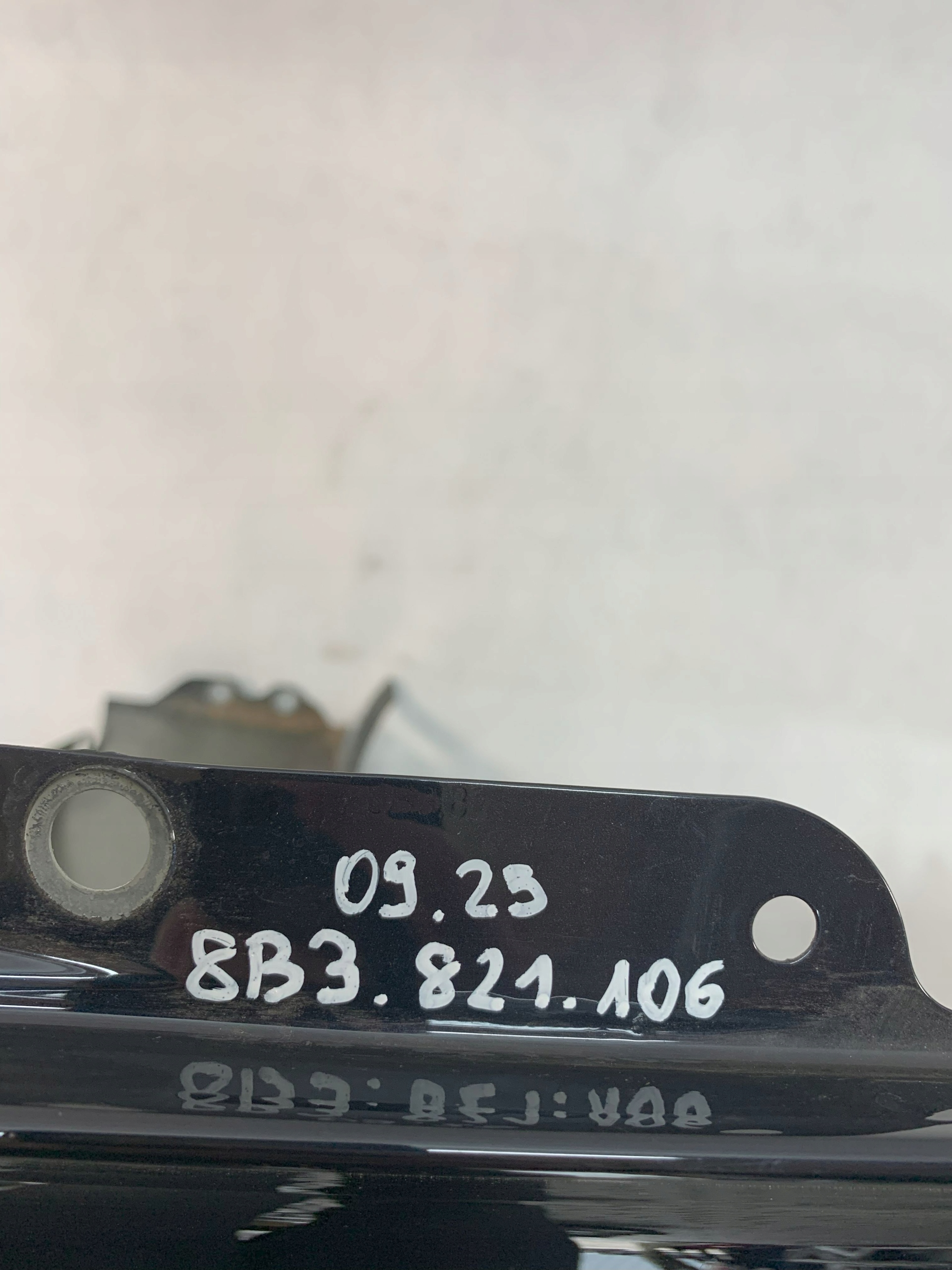 parafango Destra Audi A5 B10 24r 2024 8B3821106 a 5 09.25