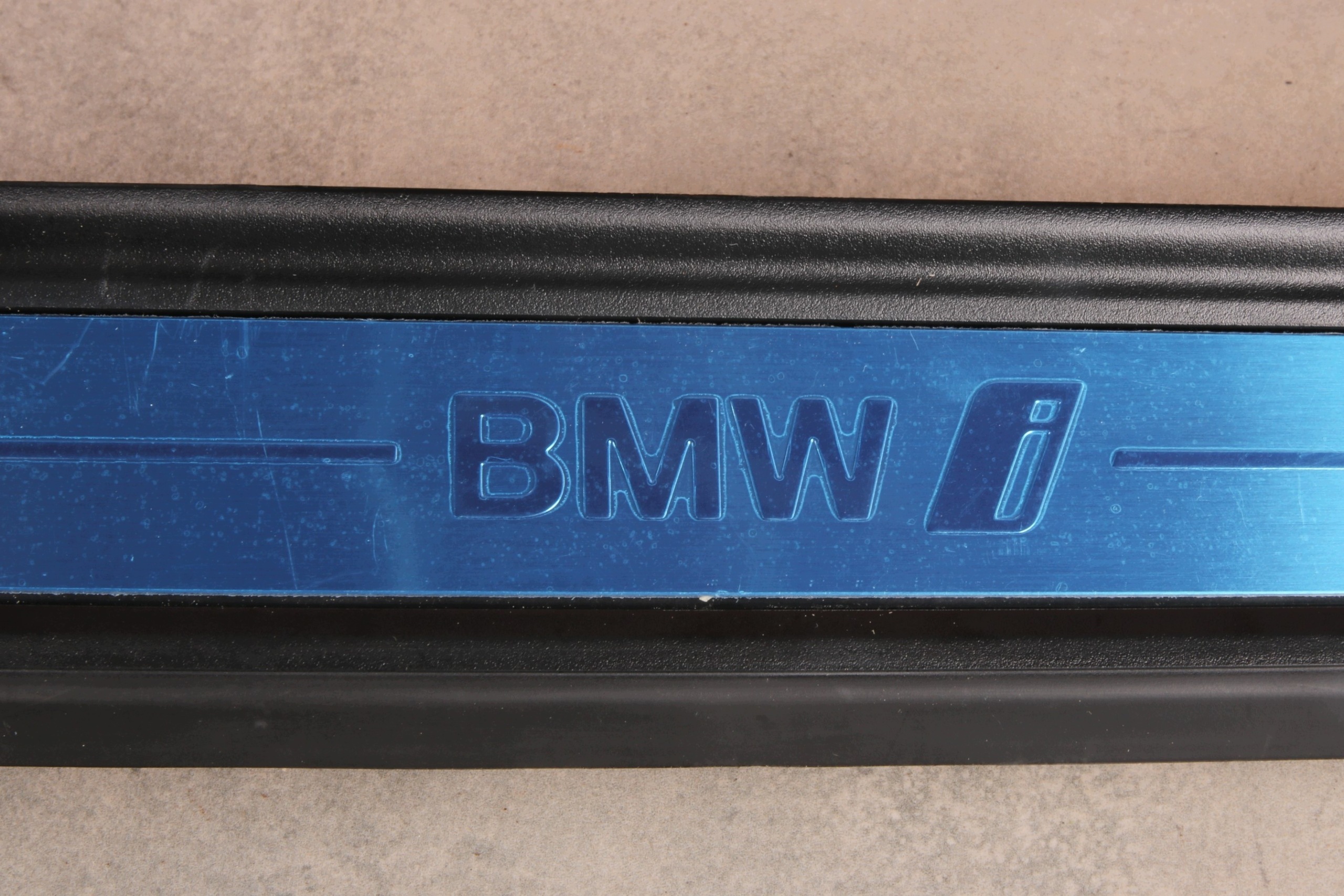 BMW i4 G26 GRAN COUPE front moulding cap threshold 9492984