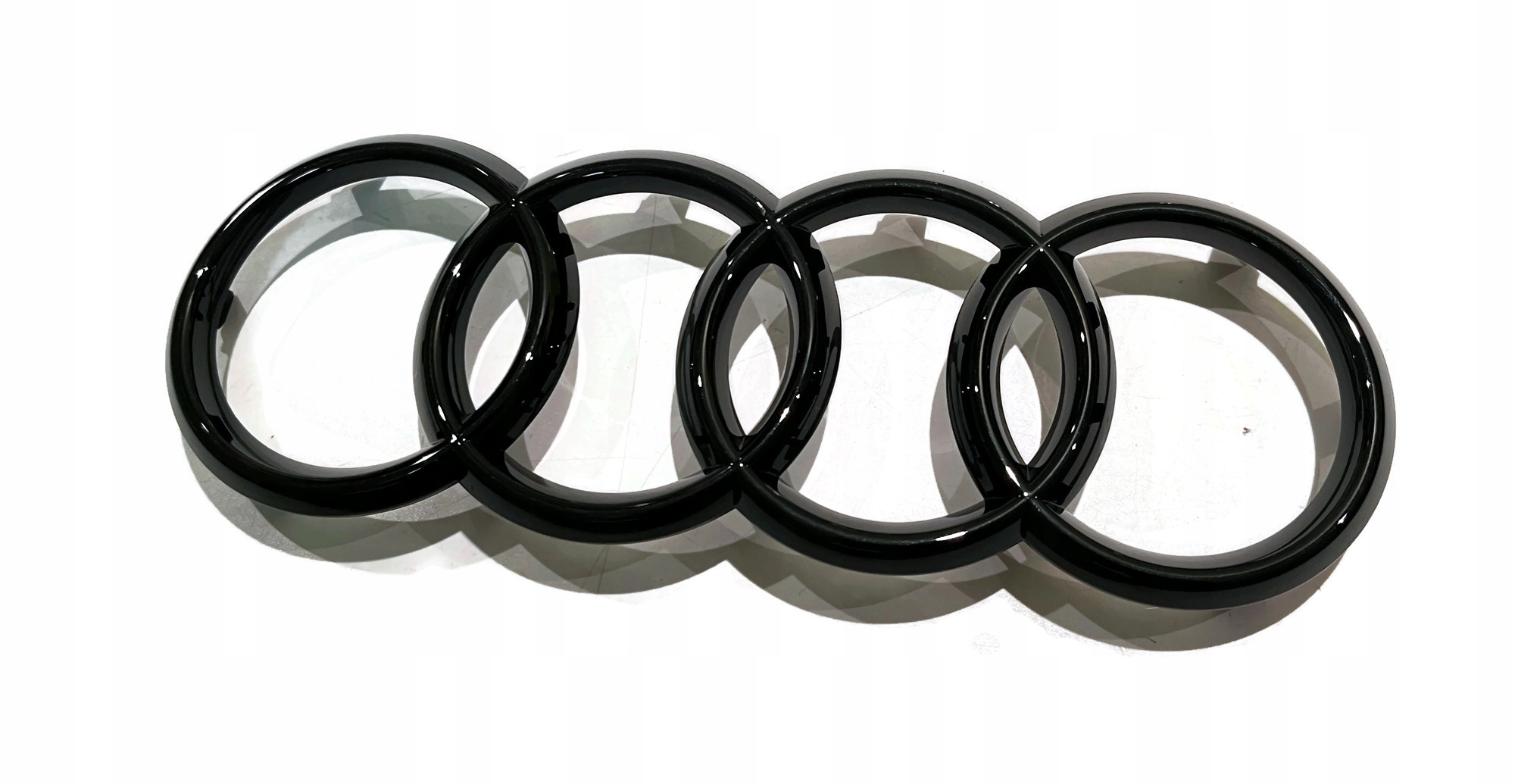 Čierny znak emblém logo do na mriežku Audi A3 Gy 2020- A4 B9 A5 2016-2025