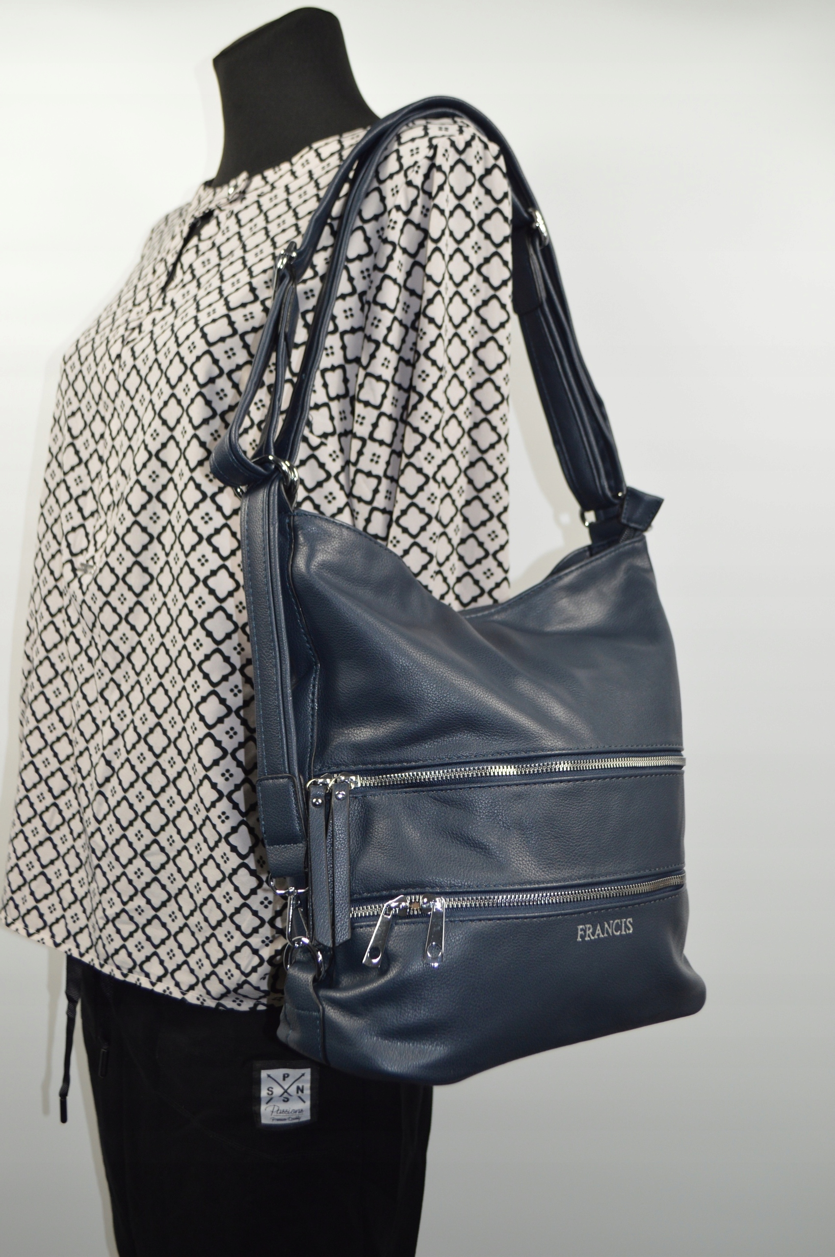 DUŻA POJEMNA TOREBKA DAMSKA LISTONOSZKA WOREK TORBO-PLECAK Styl miejski