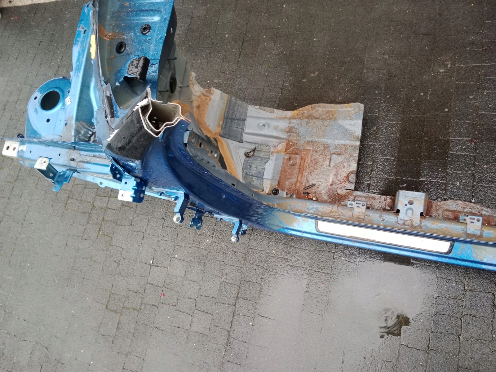 quarter threshold pillar left front VOLVO XC40