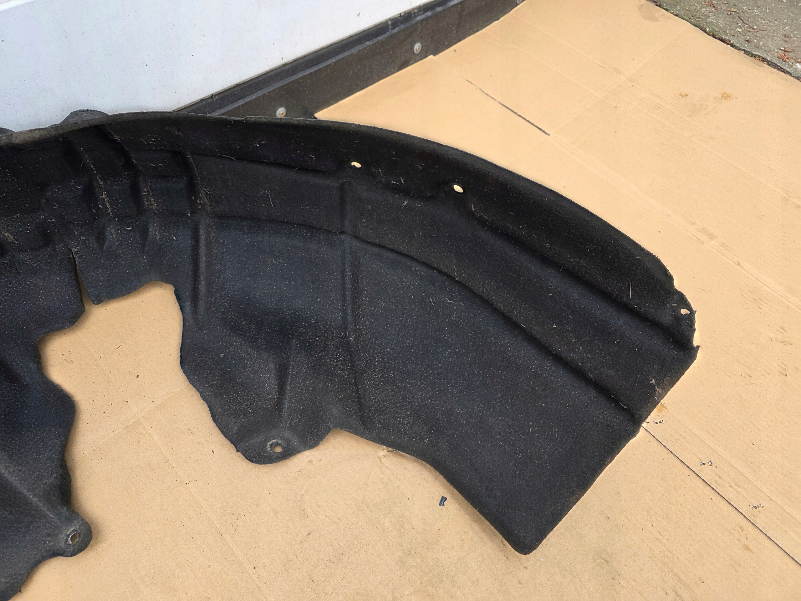 mudguard left rear. left rear part AUDI Q5 80A FY II 80A810171A