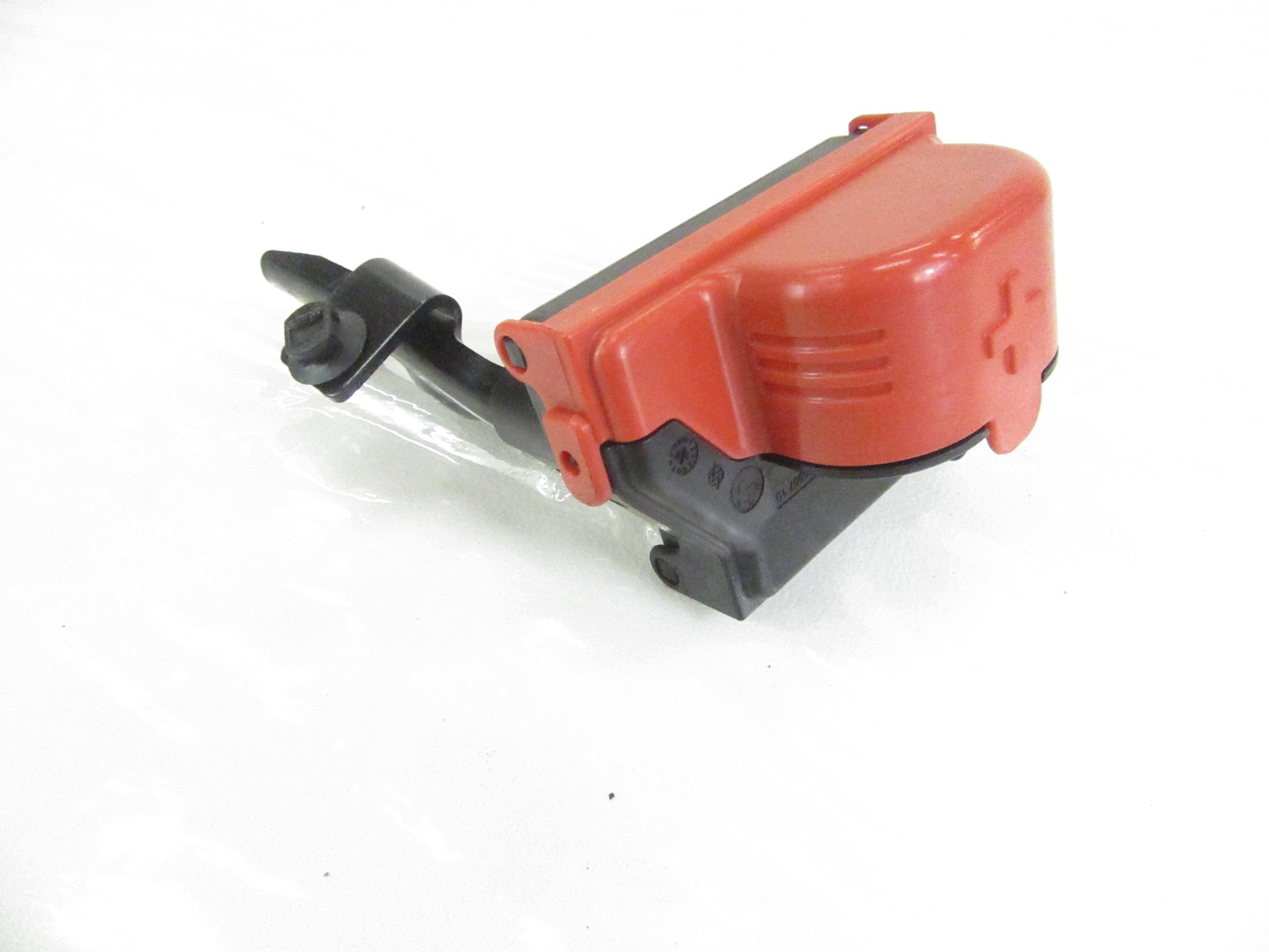 Kapocs gniazdo przylacze plus BMW e60 e61 e63 e64