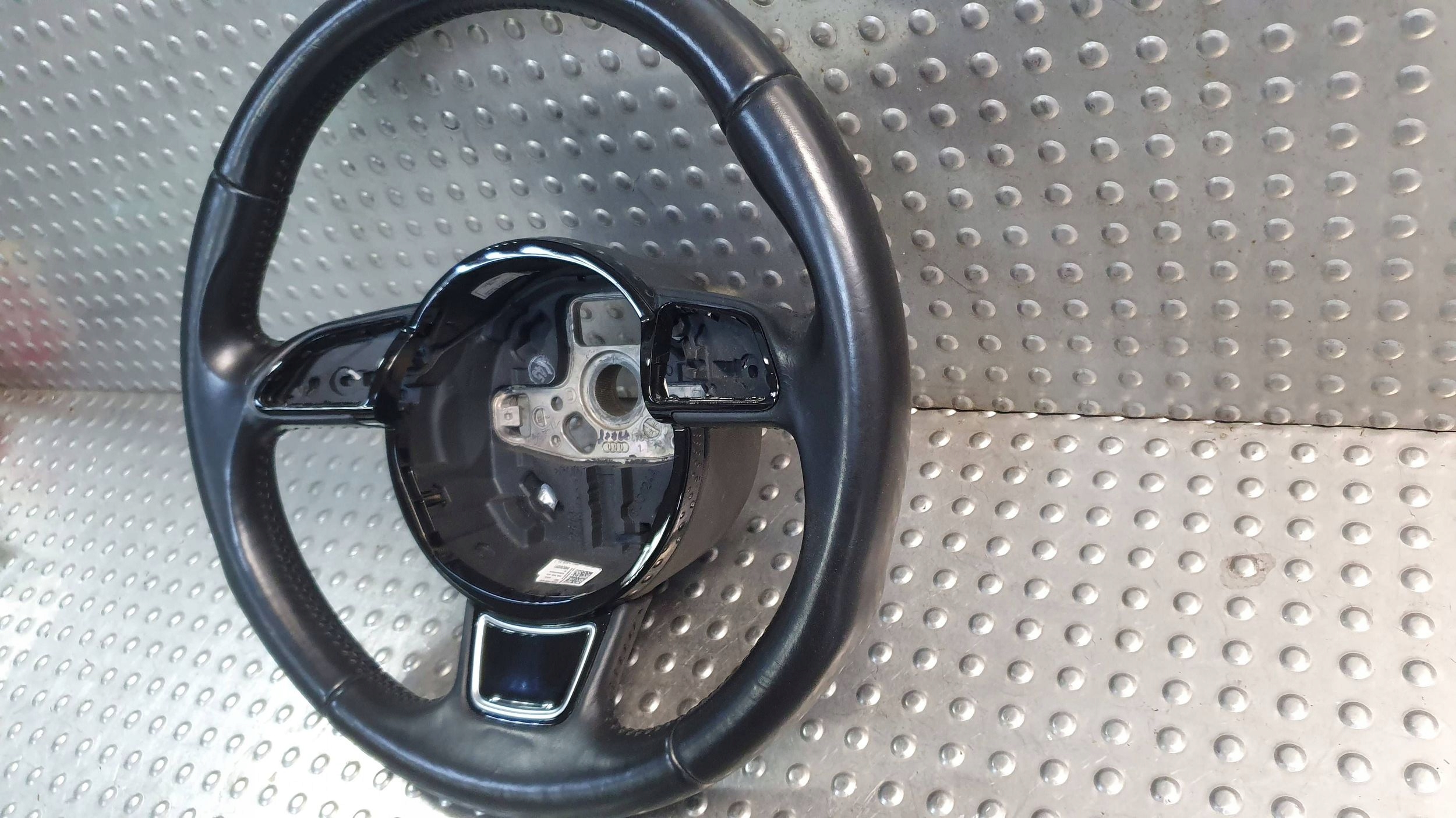 lenkrad Leder MULTIFUNKCJA AUDI Q3 11- 8U0124A