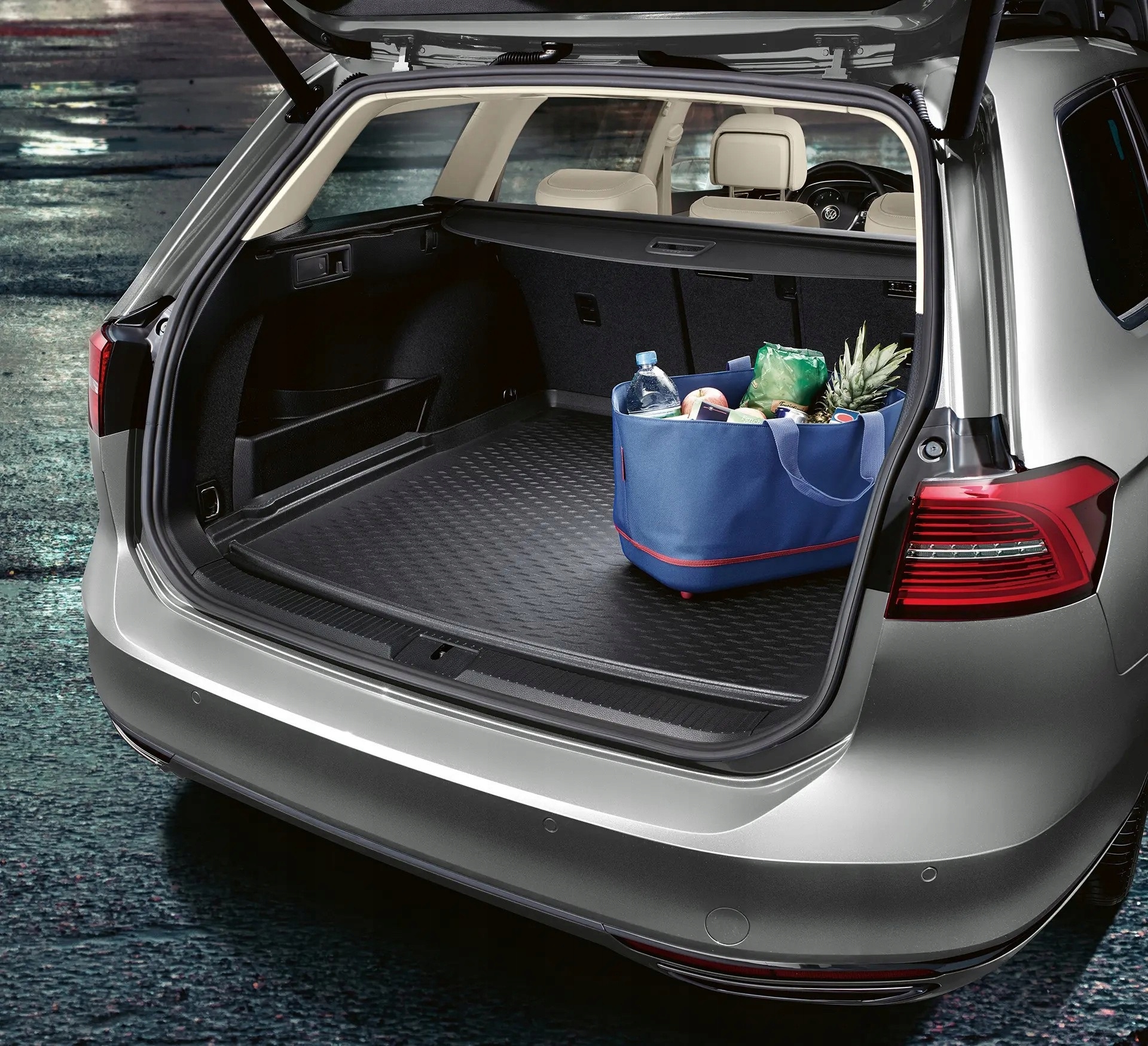 ORYGINALNA mata VW Passat B8 Variant 3G9061160