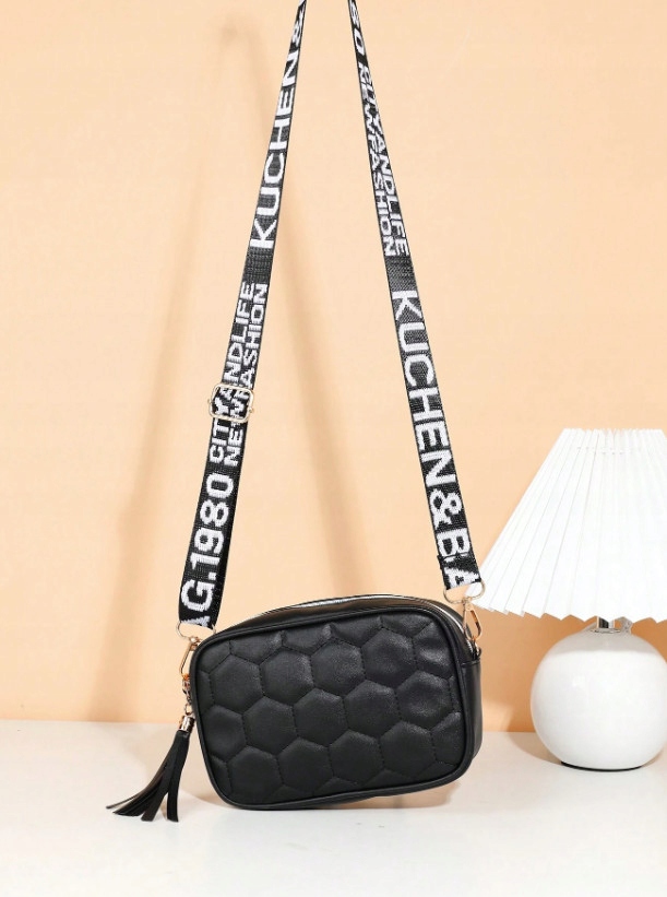 TOREBKA PIKOWANA CZARNA NA PASKU MAŁA EKO SKÓRA SHEIN Kolor czarny