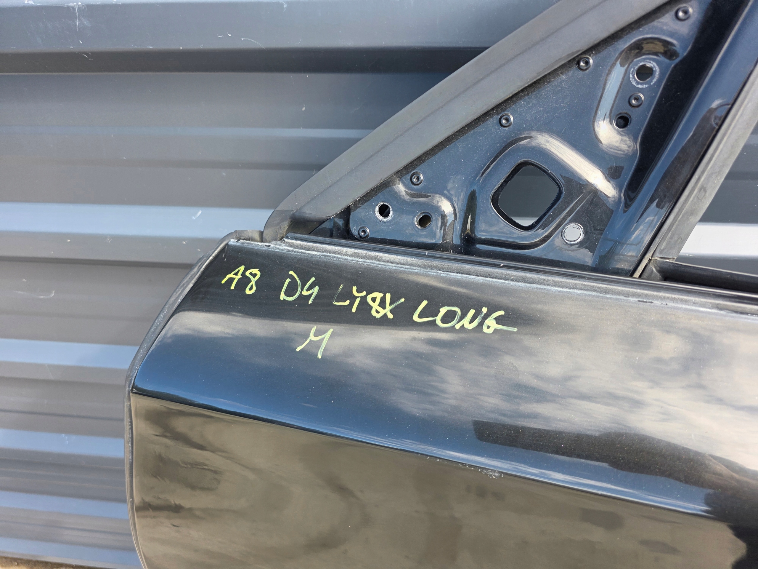 door left front AUDI A8 D4 LONG LY8X !!!