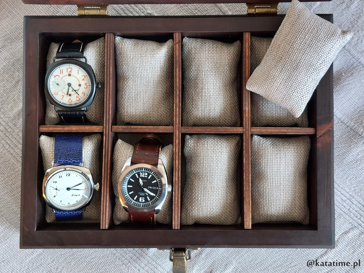 SKRZYNECZKA KASETKA PUDEŁKO BOX NA 8 ZEGARKÓW DREWNIANA ROBIONA RĘCZNIE Materiał drewno