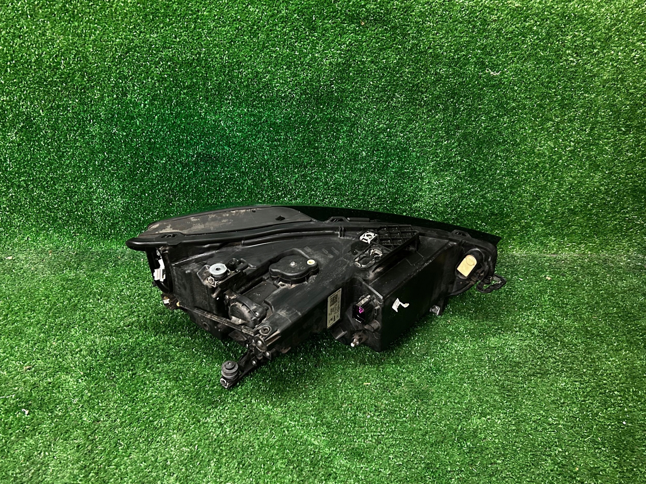 REFLEKTOR left SEAT LEON IV TARRACO CUPRA FORMENTOR