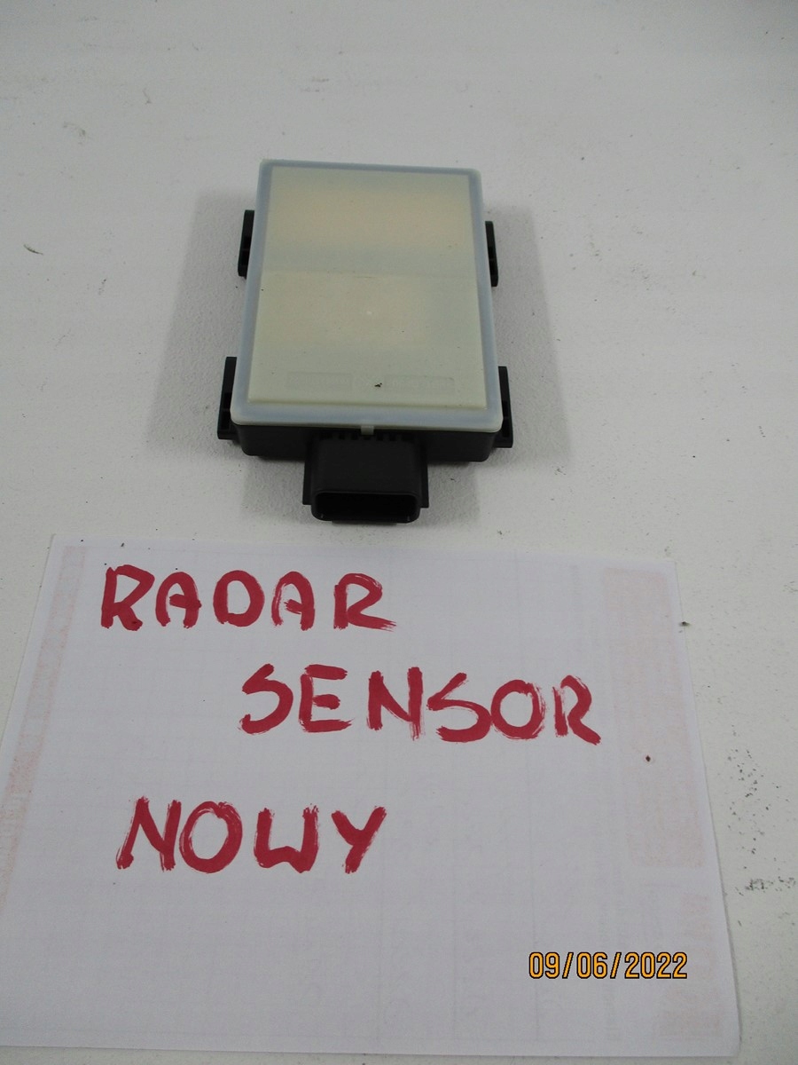 RADAR ODLEGLOSCI JAGUAR L8B2-14F152-BN