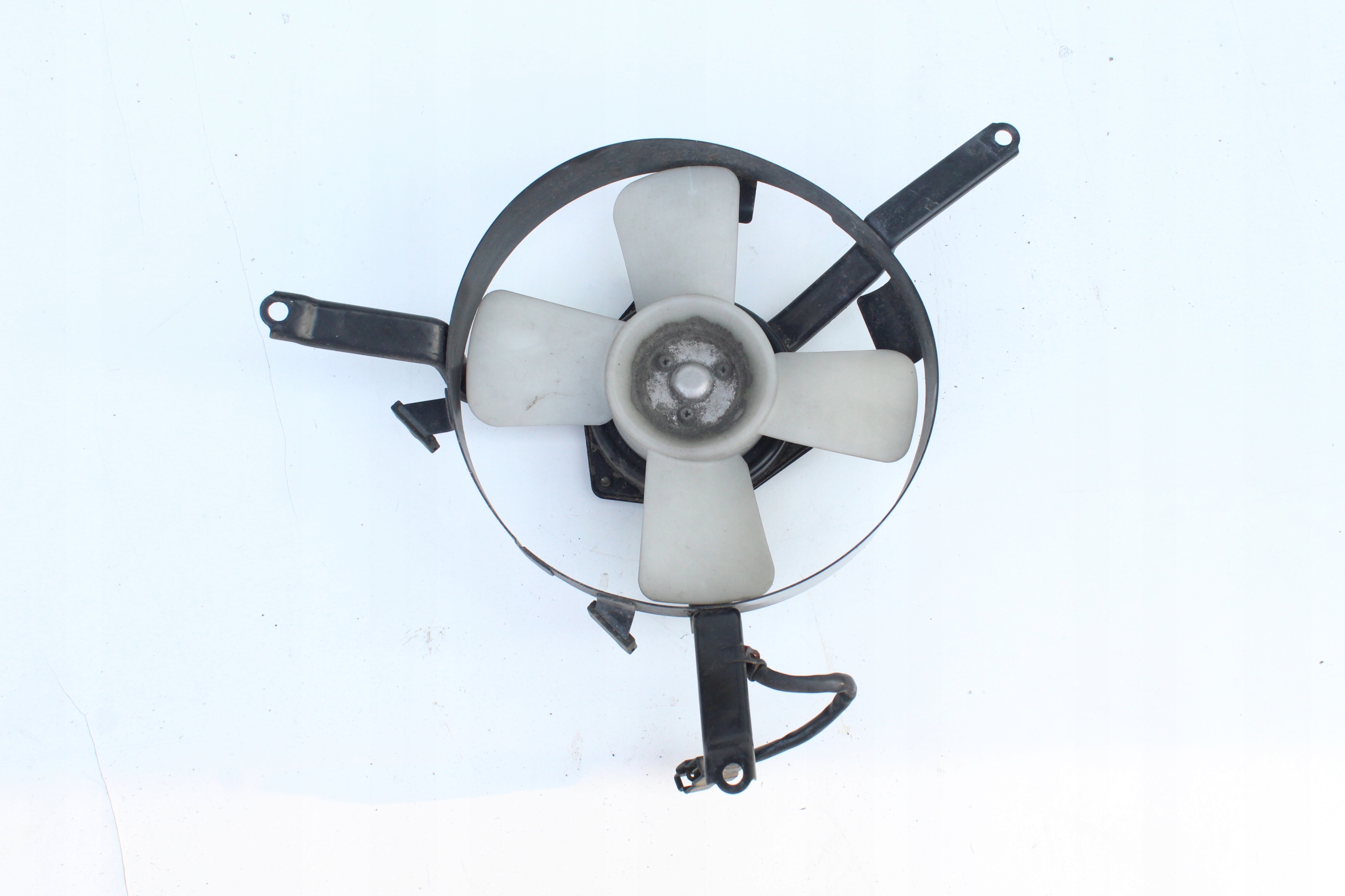 KAWASAKI ZZR 1100 ВЕНТИЛЯТОР