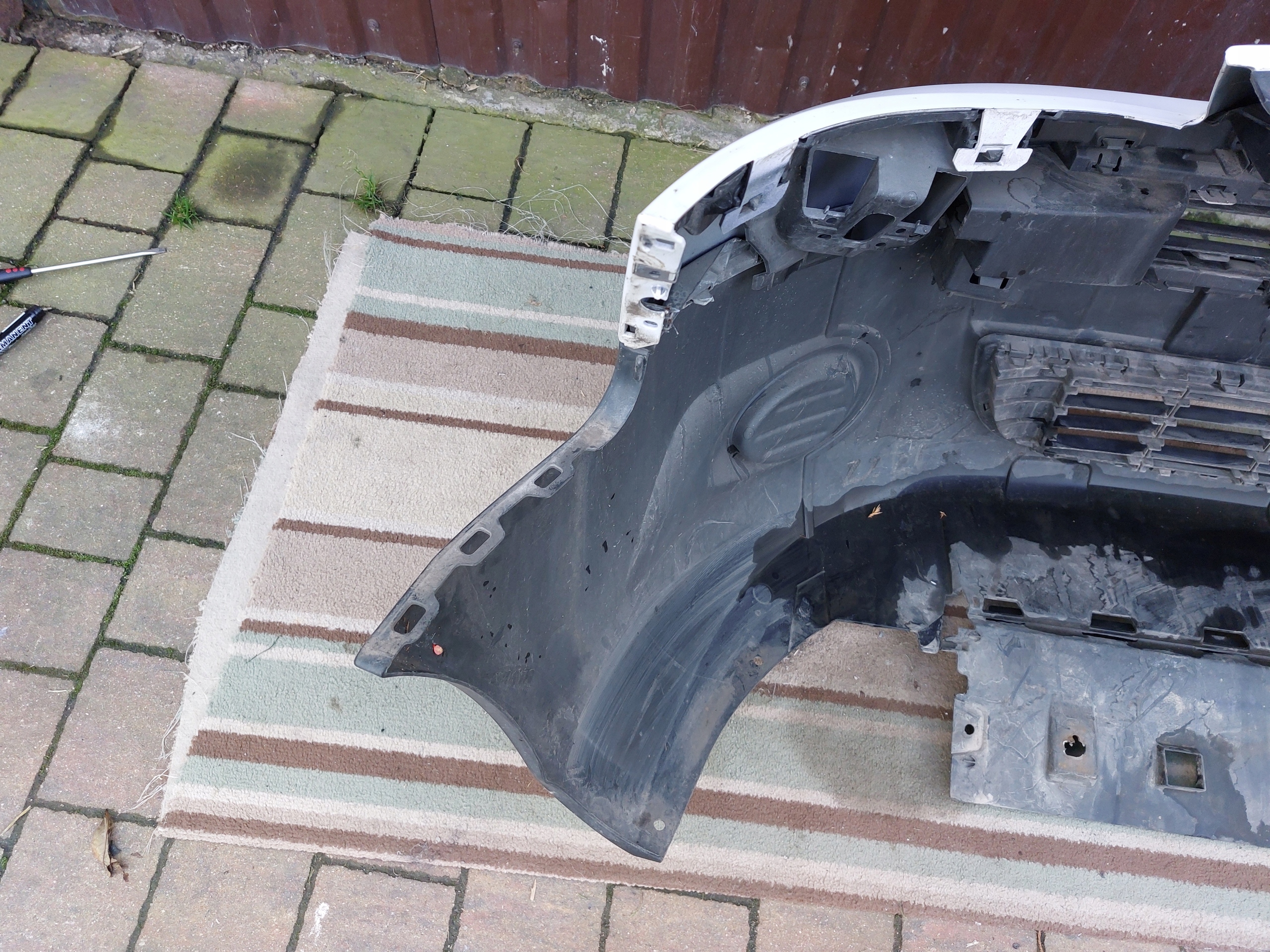 bumper front PEUGEOT PARTNER III 08-12r BIALY