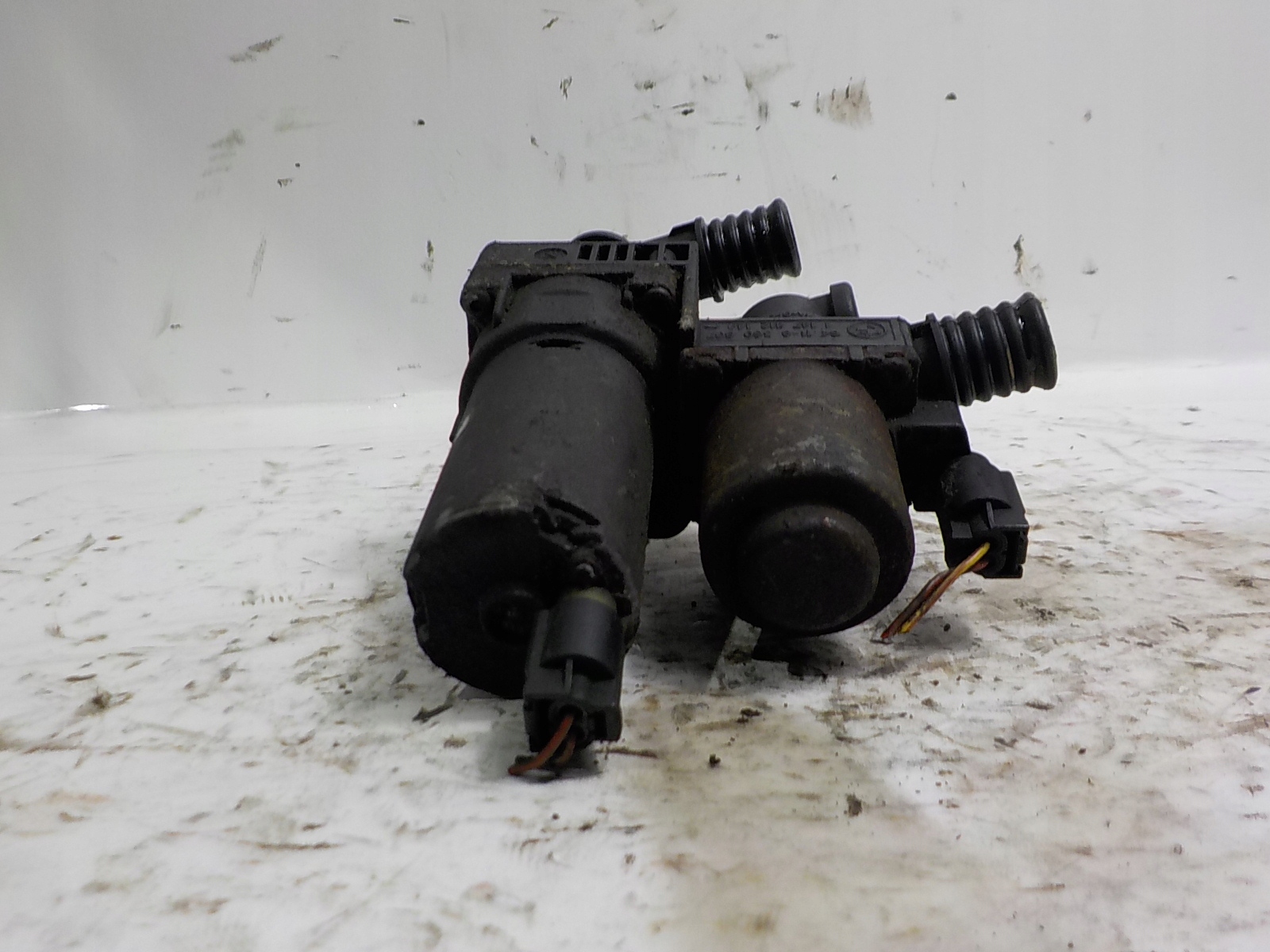 BMW 3 (E46) water pump 8369807 1147412149