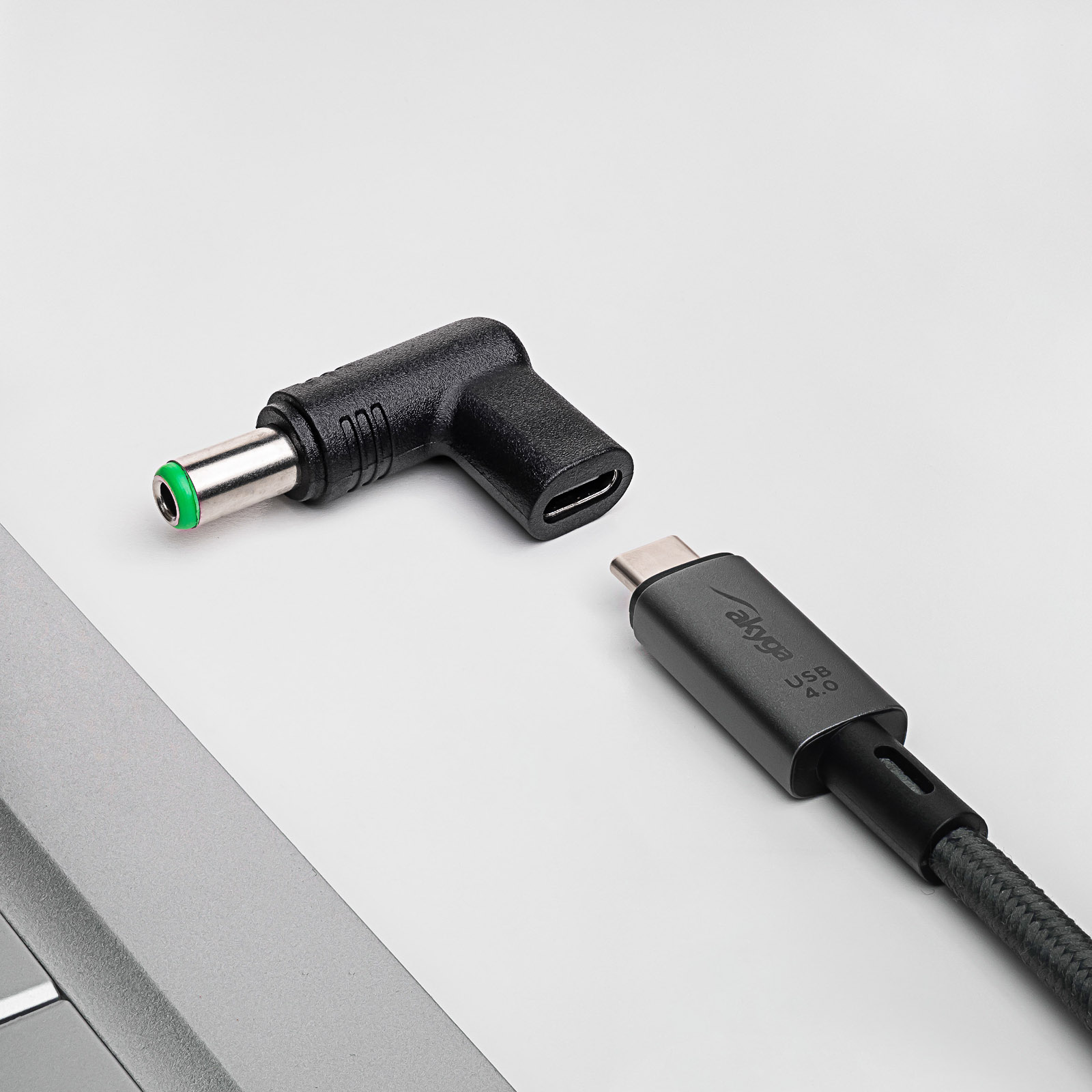 Przejściówka do laptopa USB-C do 6.3 x 3.0 mm