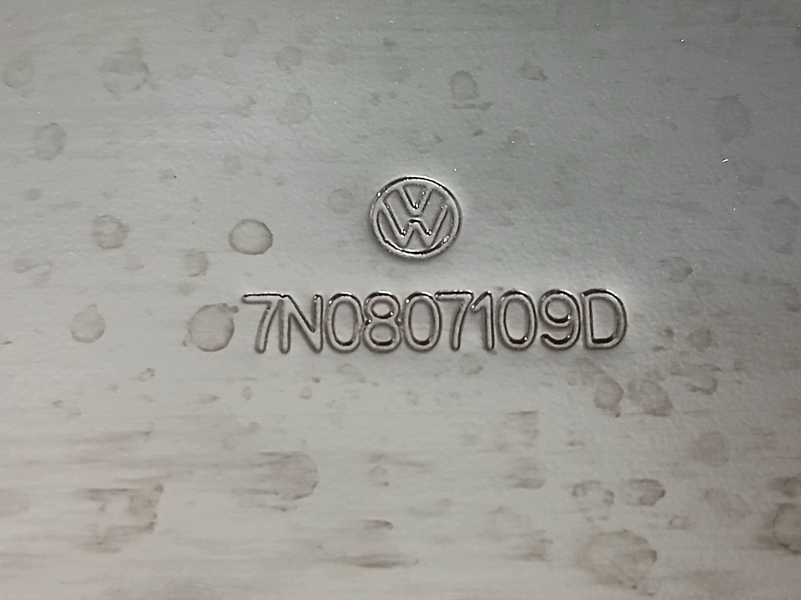 bumper support front VW SHARAN SEAT ALHAMBRA 7N 10- 7N0807109D new ORYGINA