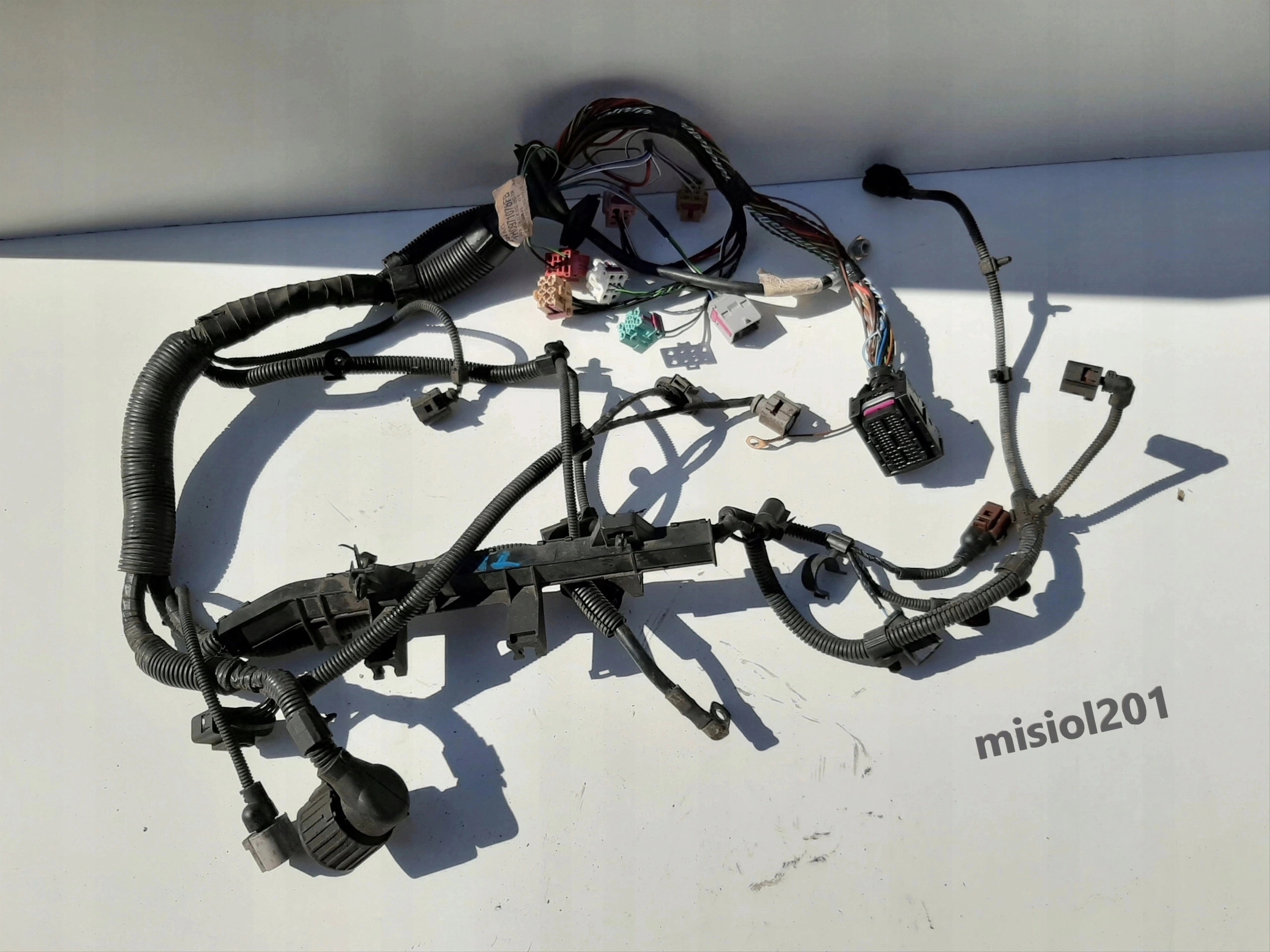 Монтаж жгута проводов двигателя 7H0971078FB VW T5