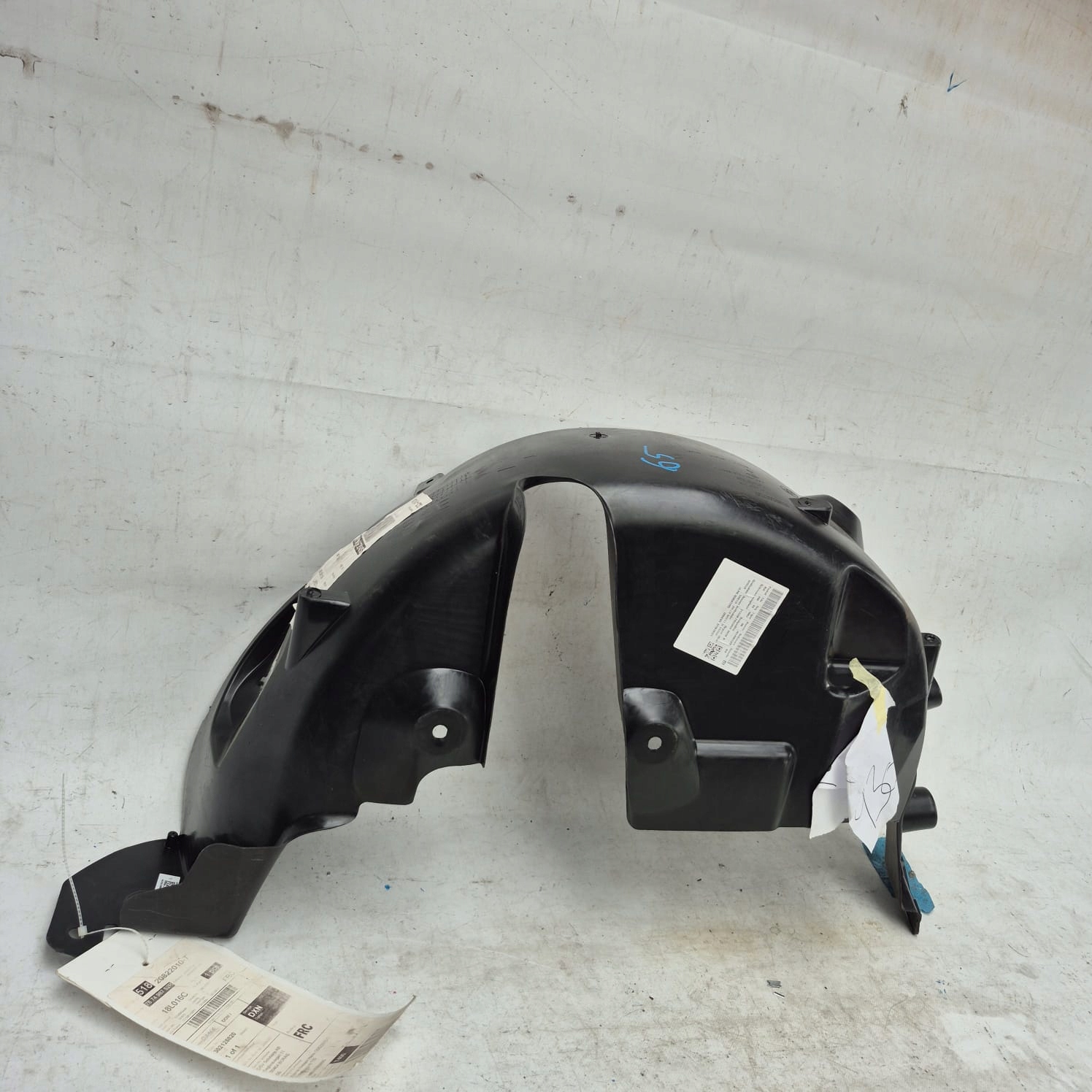 RENAULT CLIO IV 4 12- mudguard left rear part rear. 767492726R