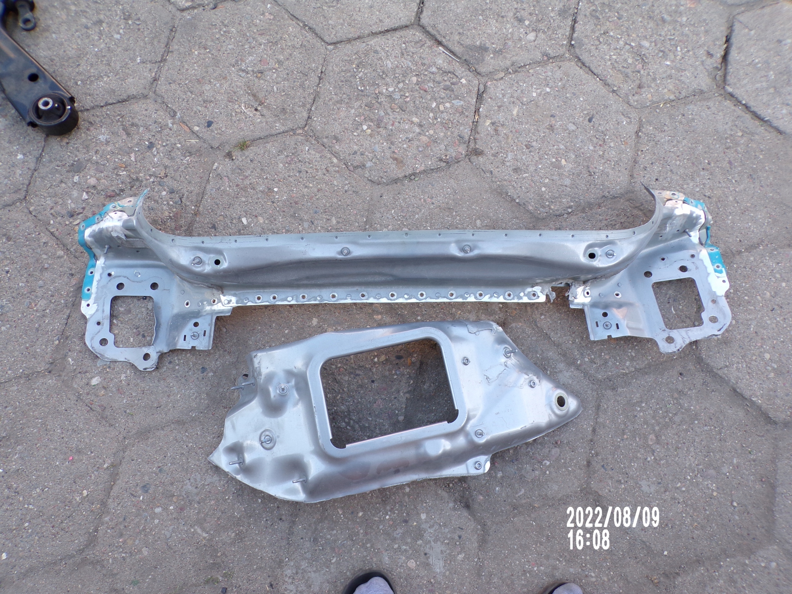 Pas tylny okular Porsche Panamera 974