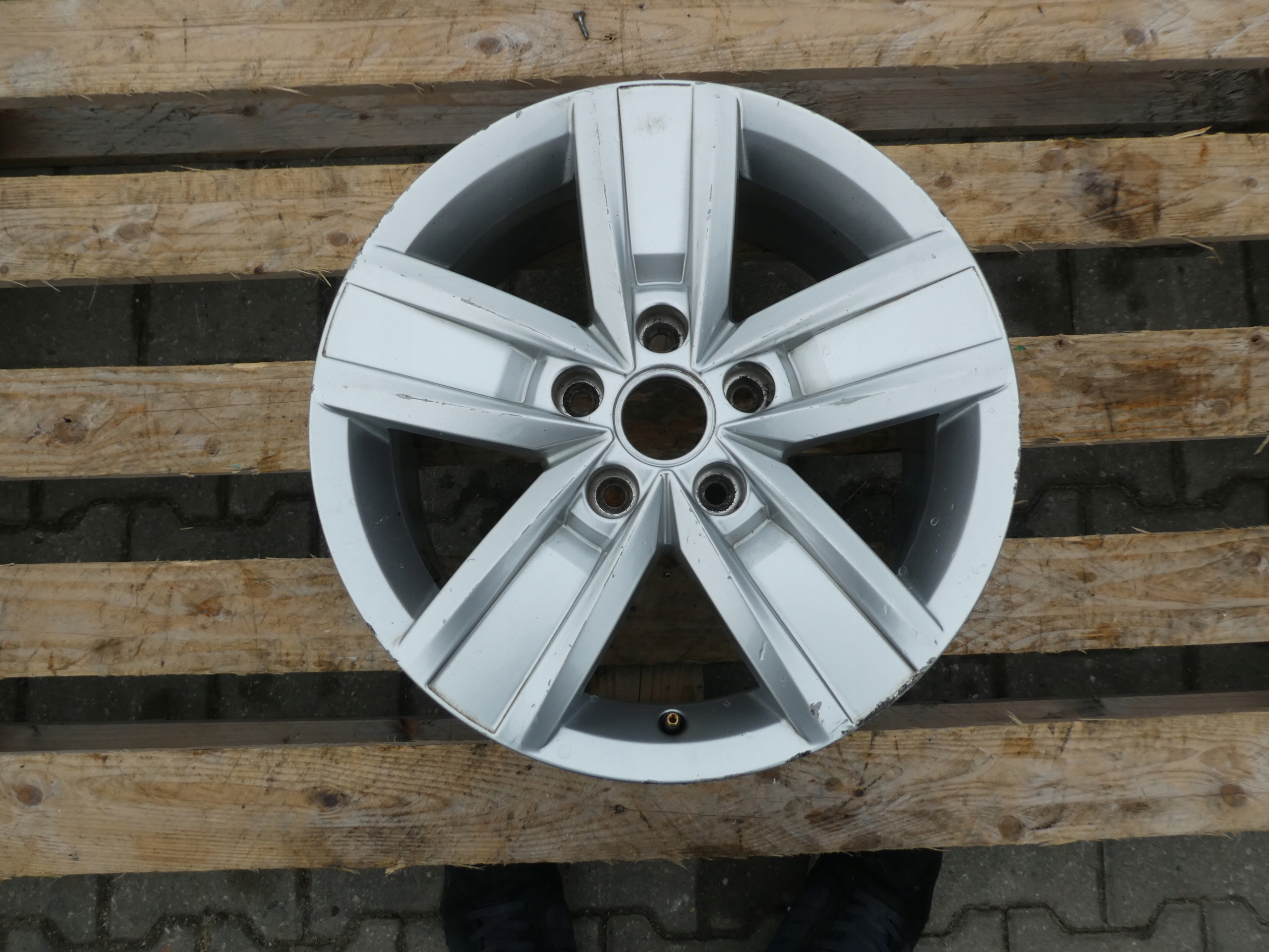 1X DISK HLINÍKOVÝ DISK VW 5X120 7E0601025P