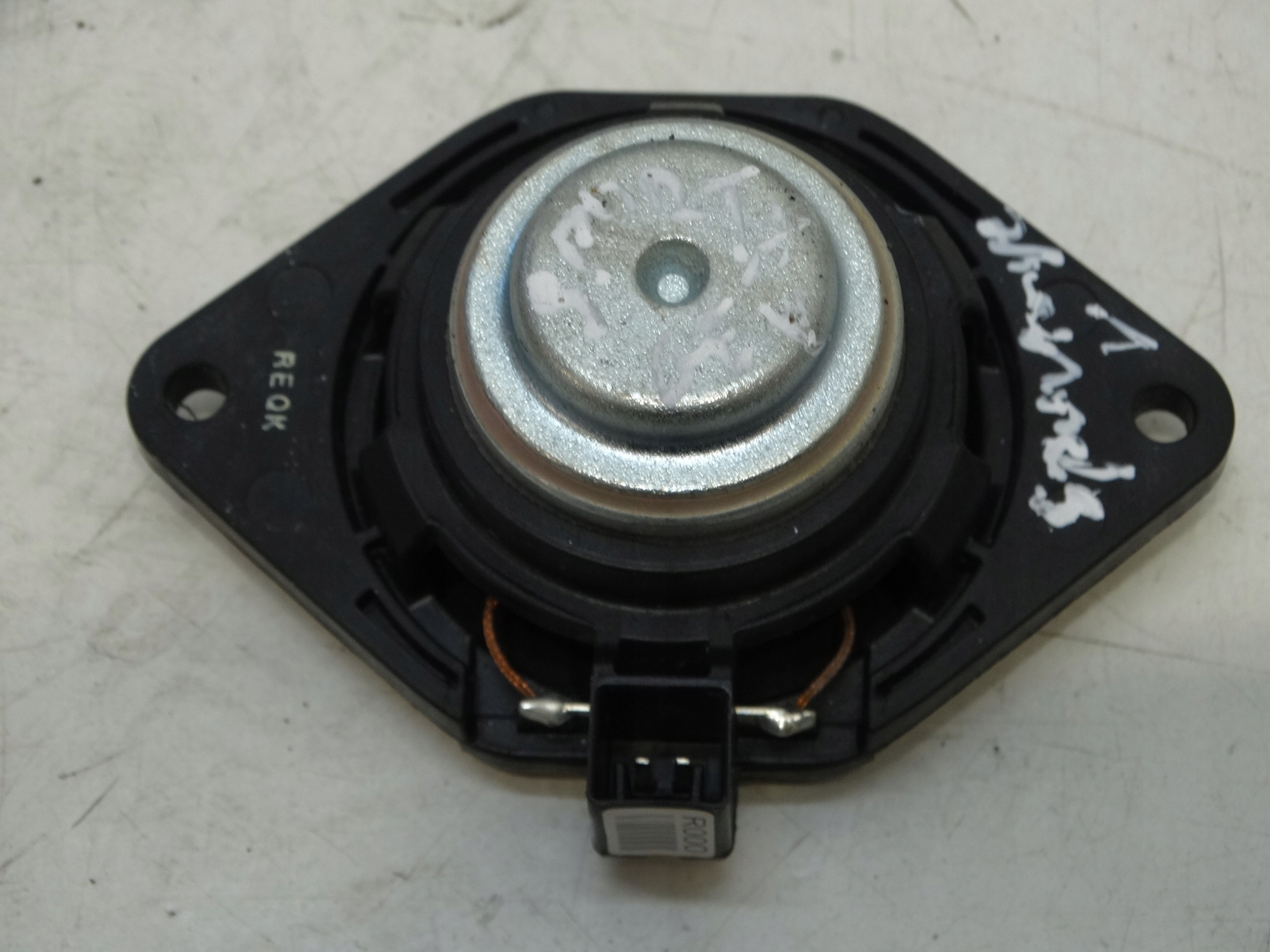 speaker consoles of the dashboard KIA SPORTAGE V 21-25R. 96355-R0000