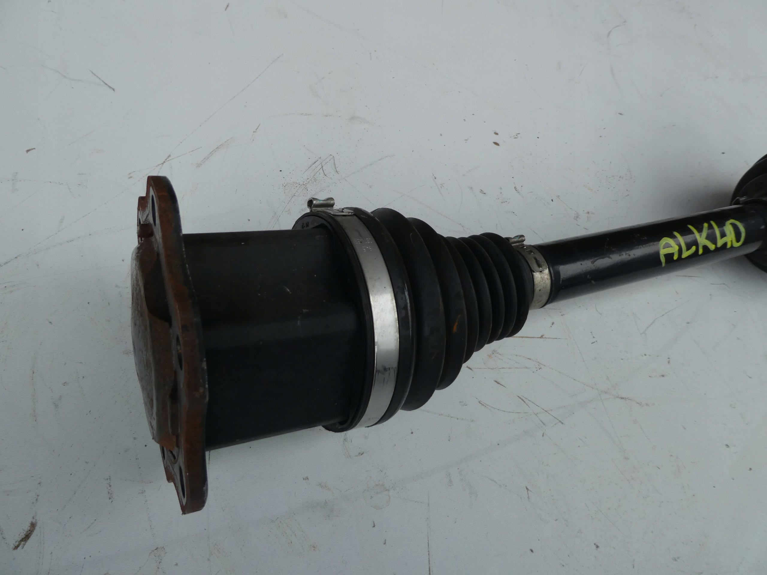 AUDI Q7 4M semi-axis front 4M0407271D
