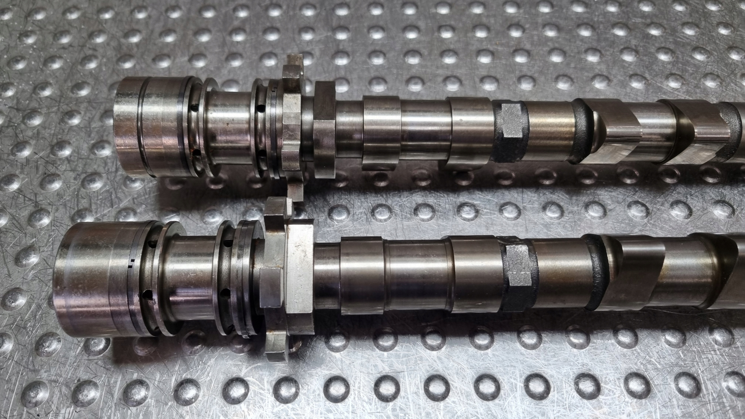 vačky rozvodu KPL CYL 1-4 7838187 7841166 BMW E90 E92 E93 4.0 M3 S65B40A