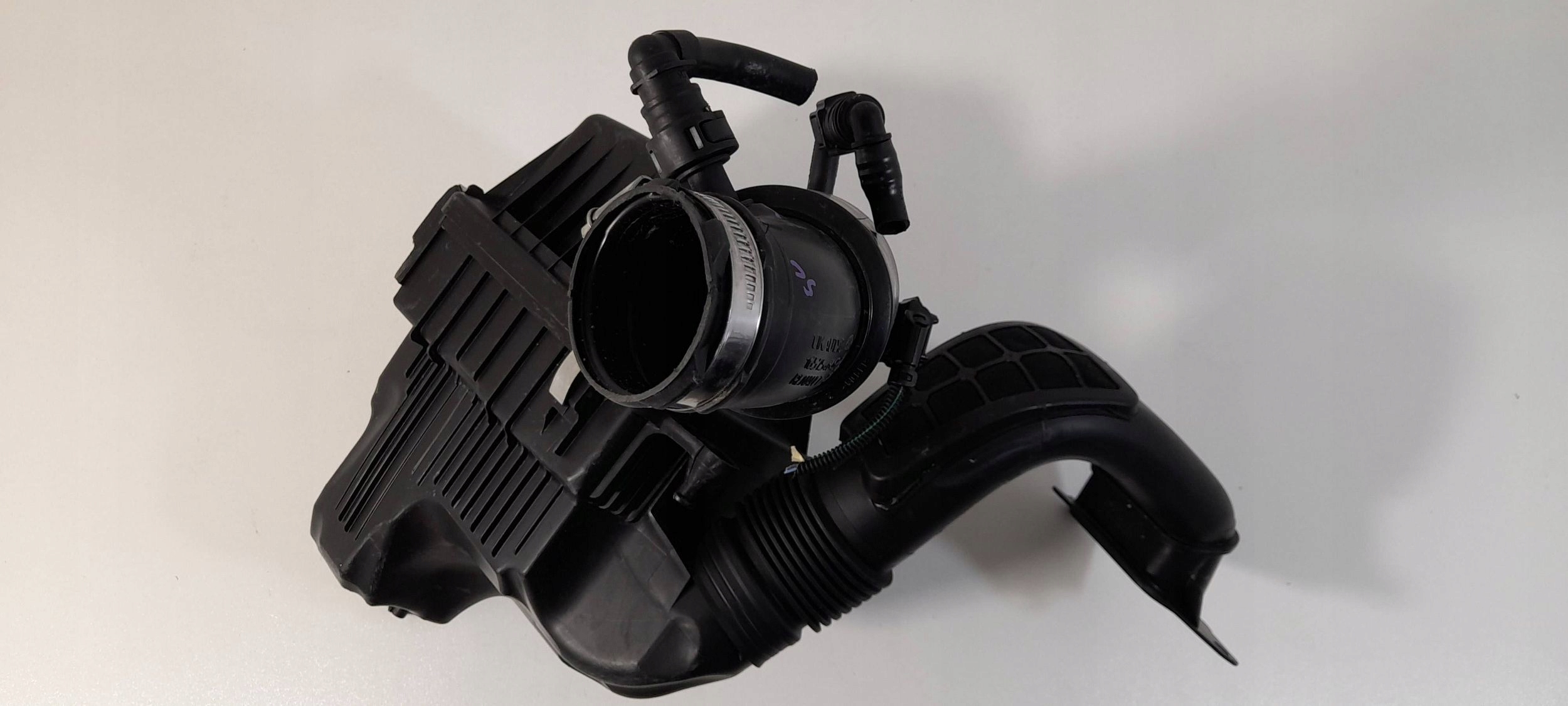 Renault Clio VI Gehäuse filter luft 165000933R (RC8)