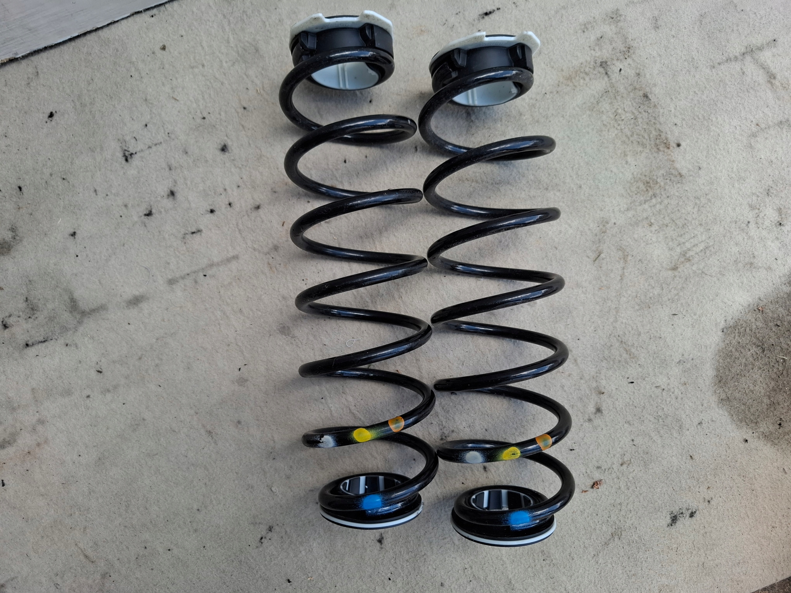 OPEL MOKKA B molle posteriore KOMPLET 25R