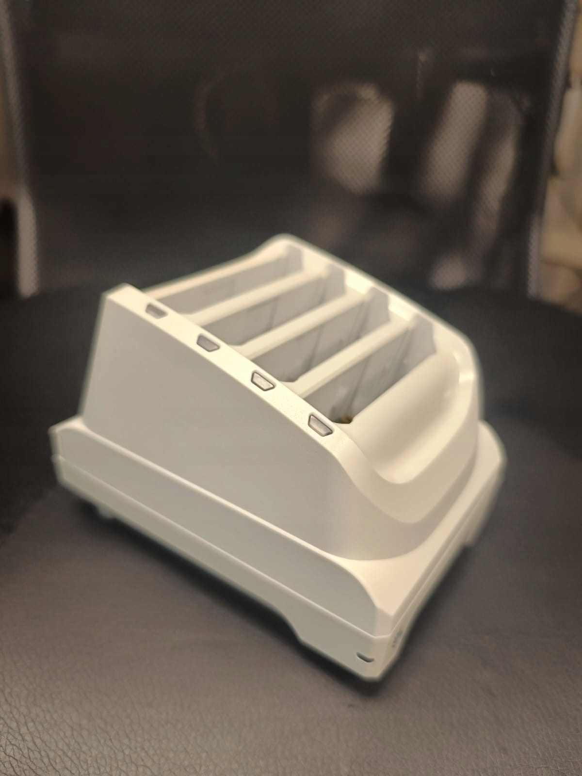 ZEBRA TC57 TC56 TC52 TC51 4Slot Battery Charger SAC-TC51-HC4SC1 Rodzaj przewodowy