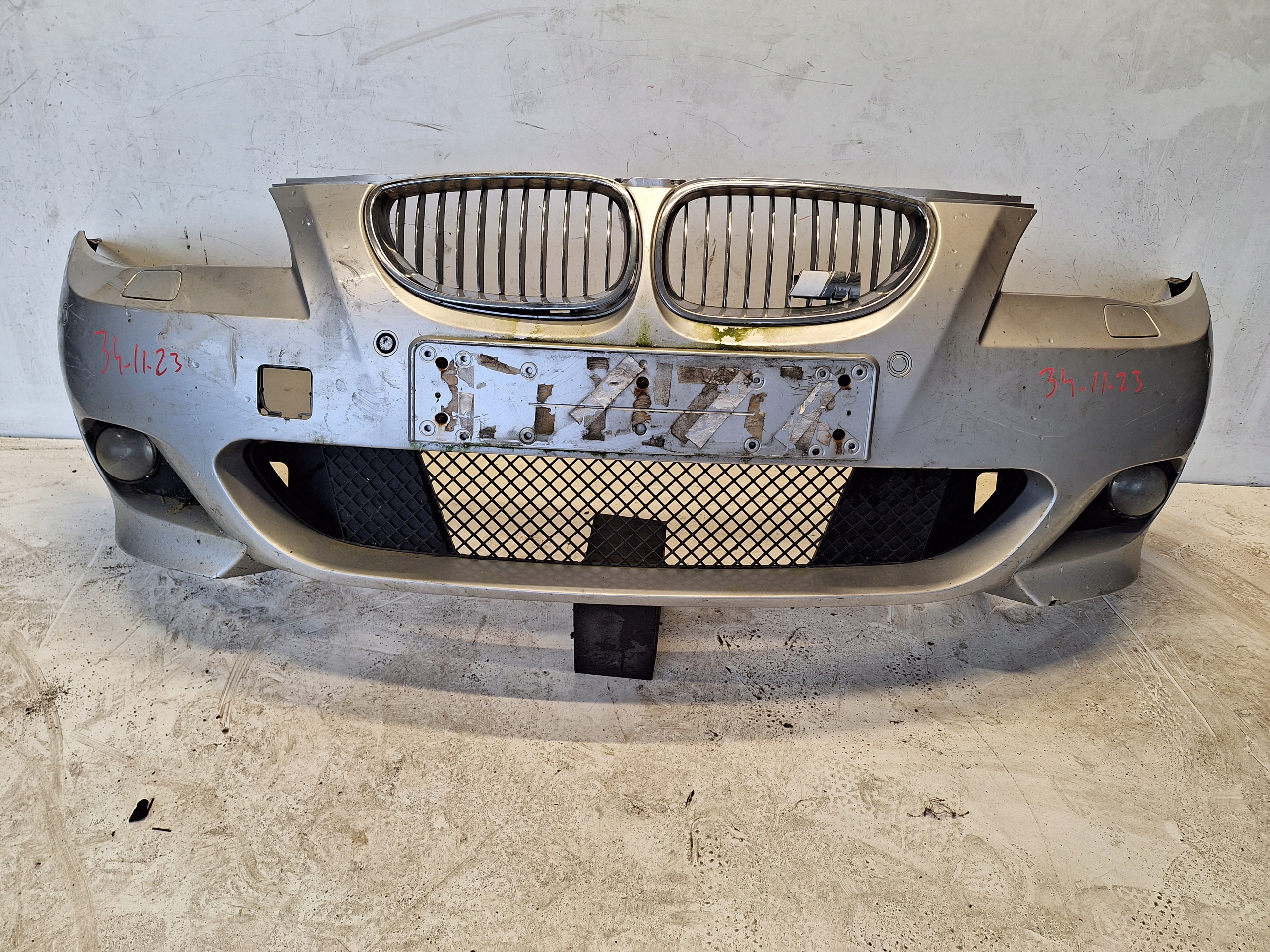 BMW 5 E60 E61 03-10 Stoßstange M-Paket + PDC