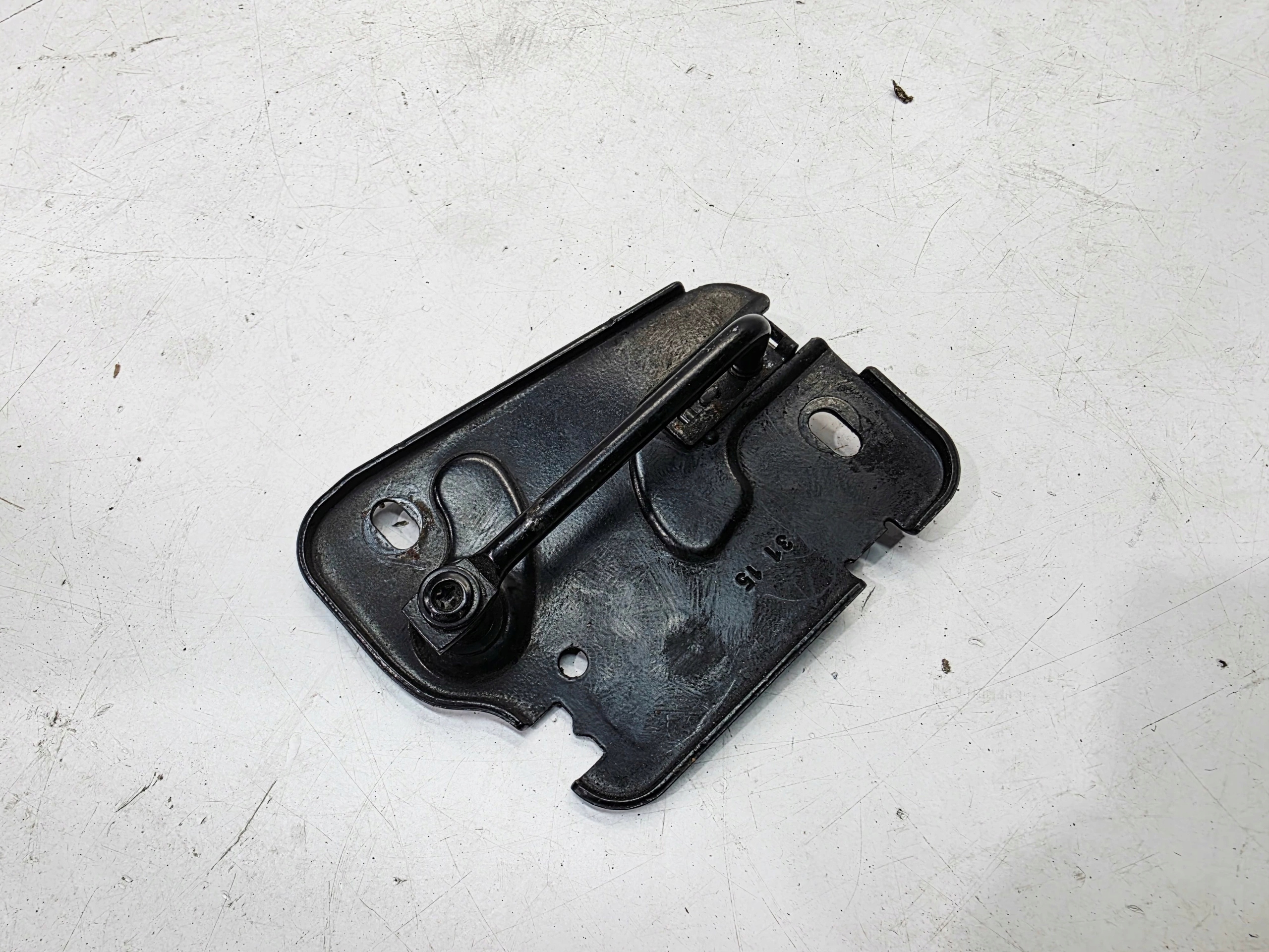 bonnet latch lock RYGIEL right AUDI A3 8V 8V0823186B