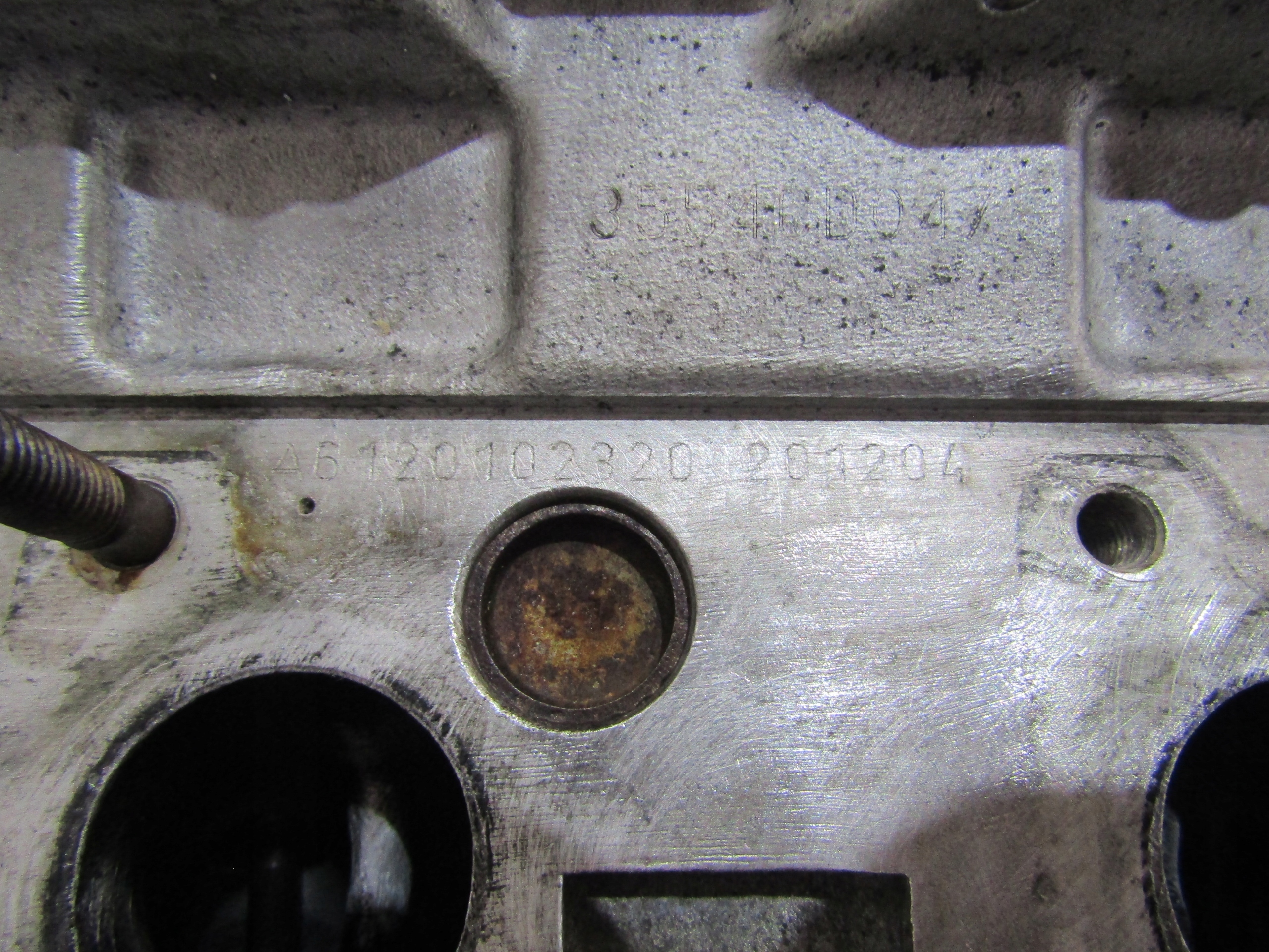 GŁOWICA SPLANOWANA MERCEDES SPRINTER 2.7 CDI A6120102320 612981 Typ samochodu Samochody osobowe