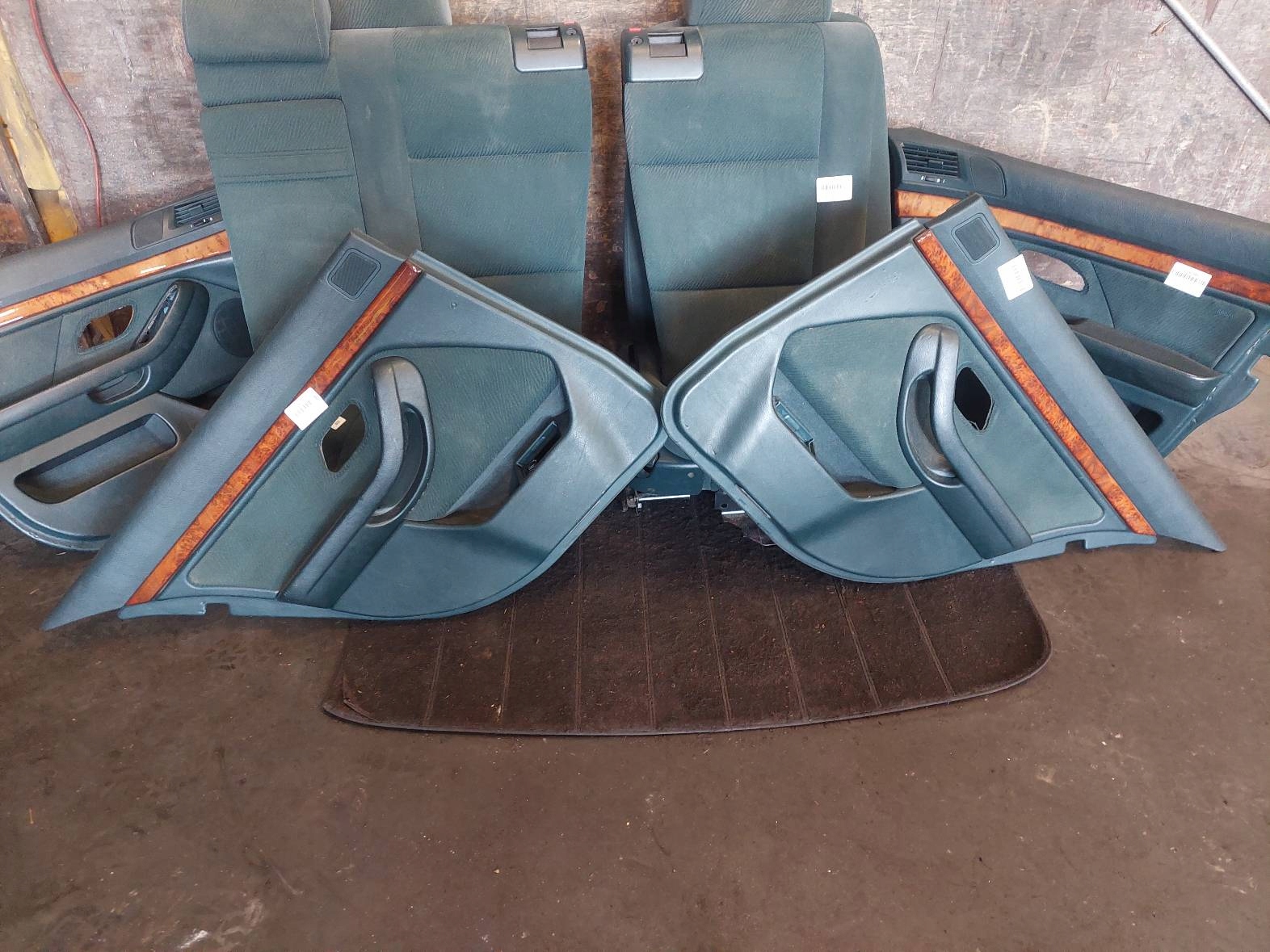 seats KOMPLET left right seat rear part + side BMW E39 520i sedan