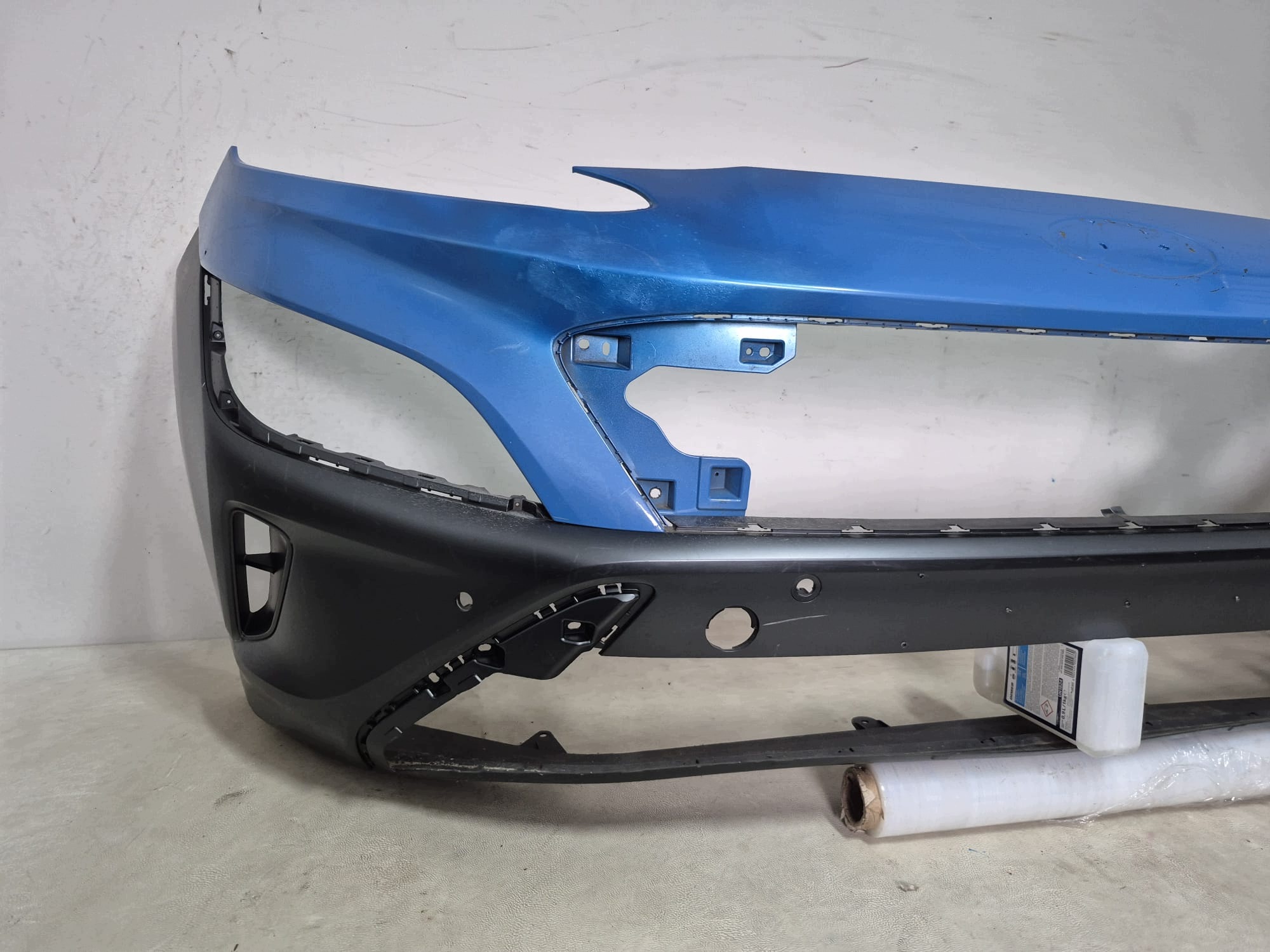 HYUNDAI KONA and 1 LIFT 20-23 bumper front front PDC