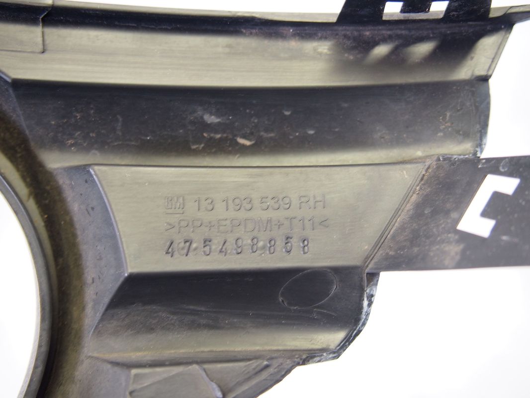 Opel Meriva A 05-08r grille grid right 475498858