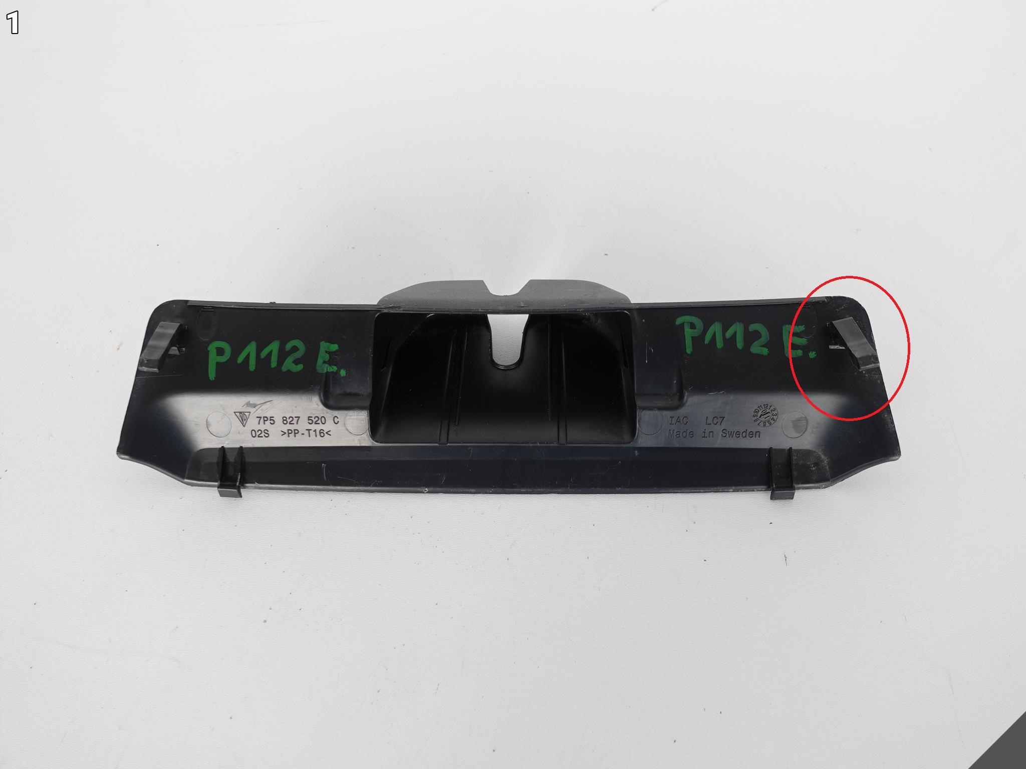 PORSCHE CAYENNE 7P5 cover of a lock bonnet boot