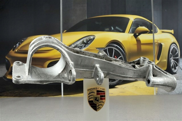 Porsche 993 Belka pomocnicza zawieszenia prawa Producent części Porsche OE