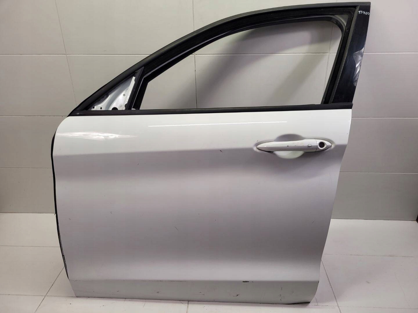 door front left side Alfa Romeo Stelvio 2017