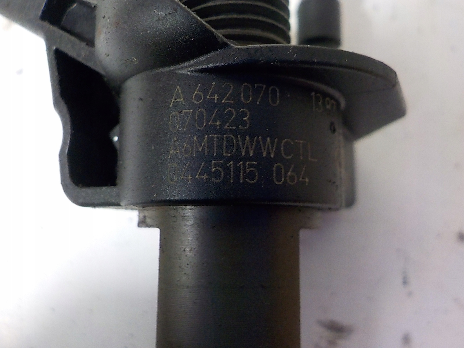 MERCEDES-BENZ W211 3.0 CDI nozzle injector 0445115064