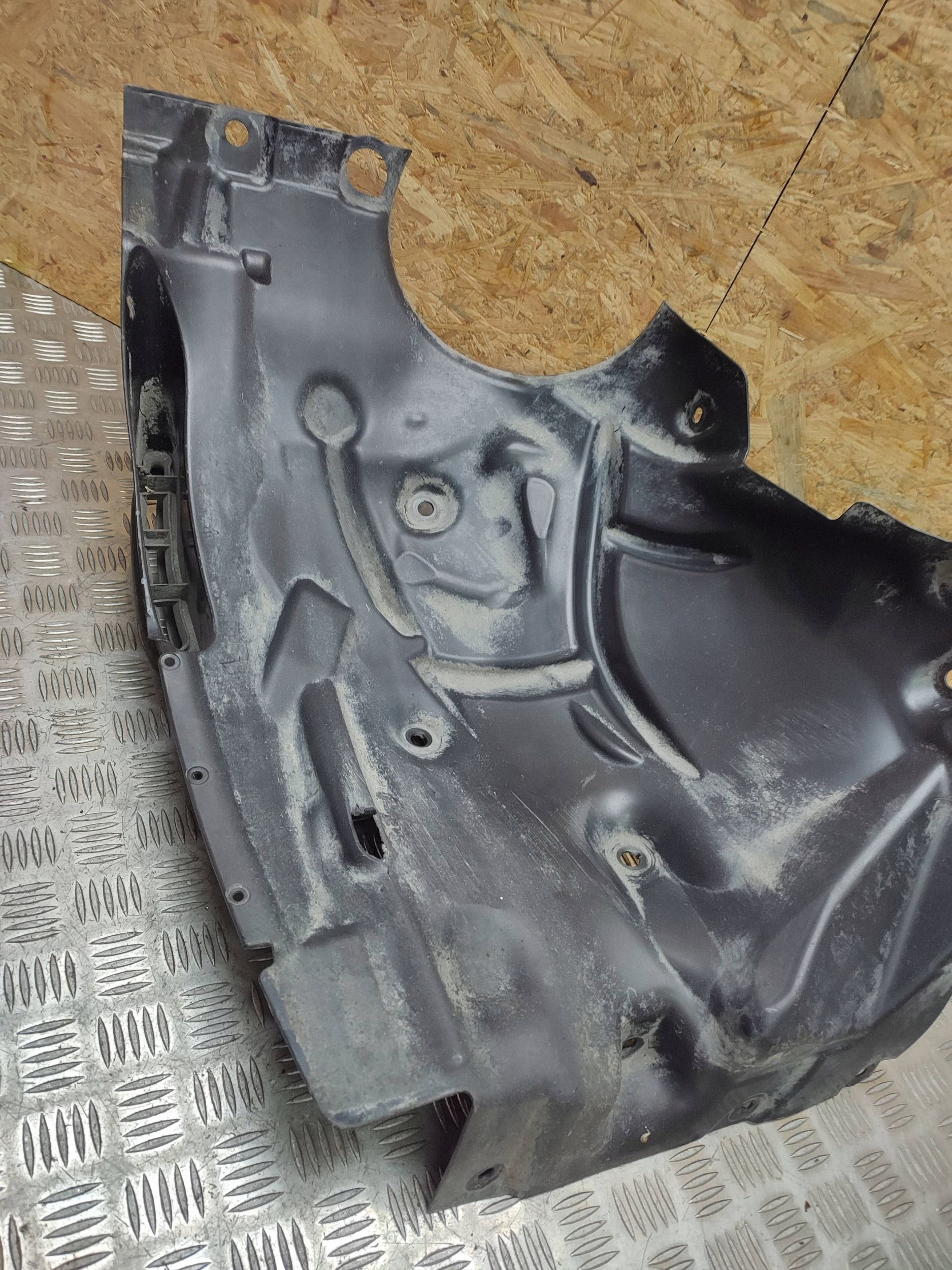 mudguard front BMW M4 F82 F83 8056410