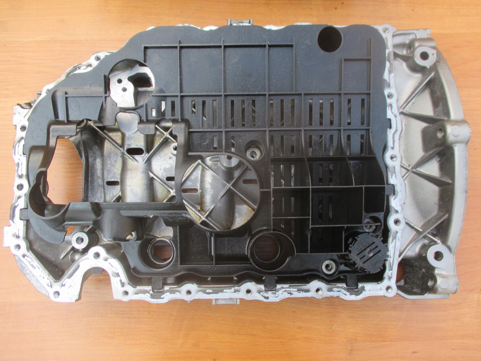 9 фольксваген. 8 tsi gen3. масляный поддон 1. 8 tsi поддон картера. 8 tsi cdab.