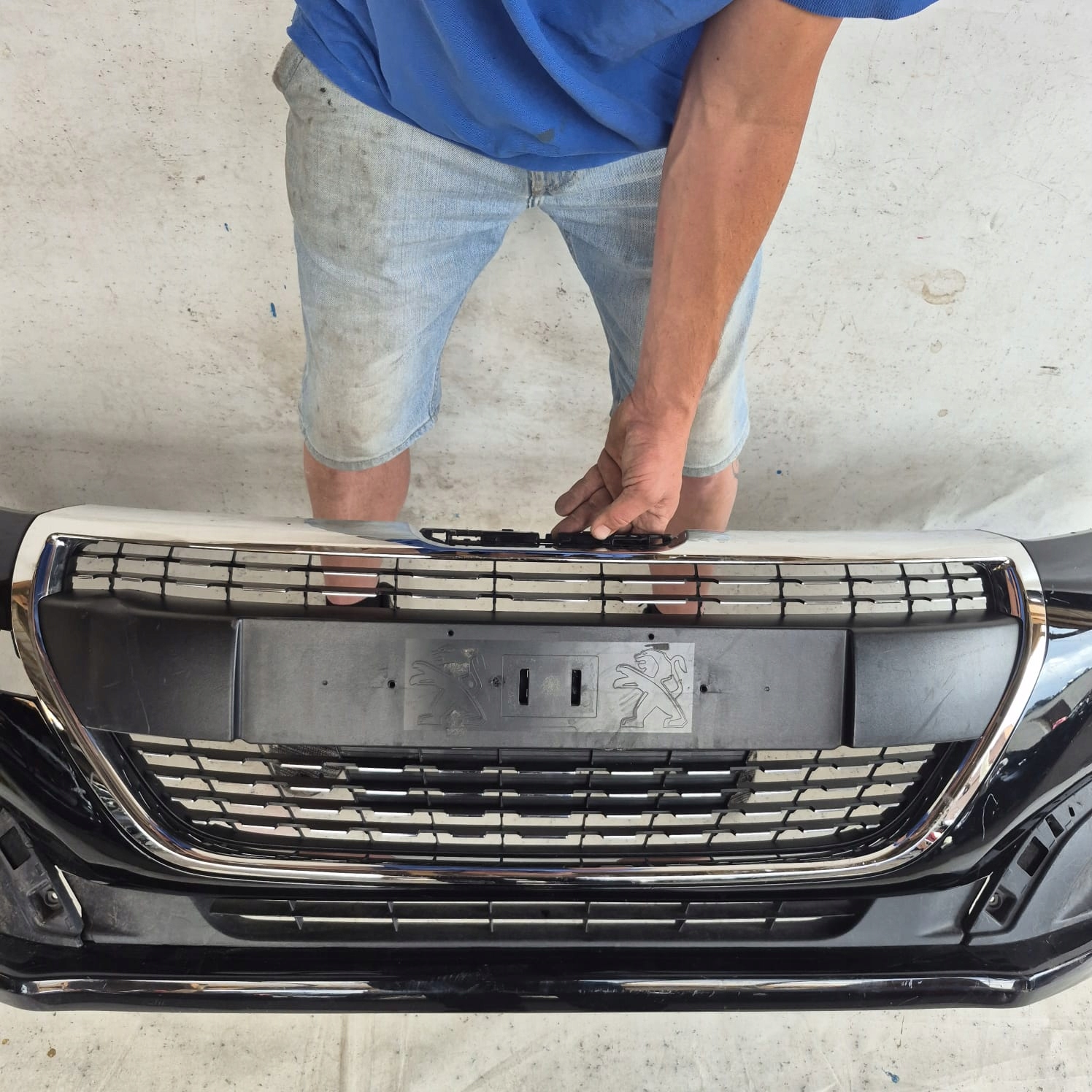 PEUGEOT 208 and LIFT 15- bumper front front 9810513777