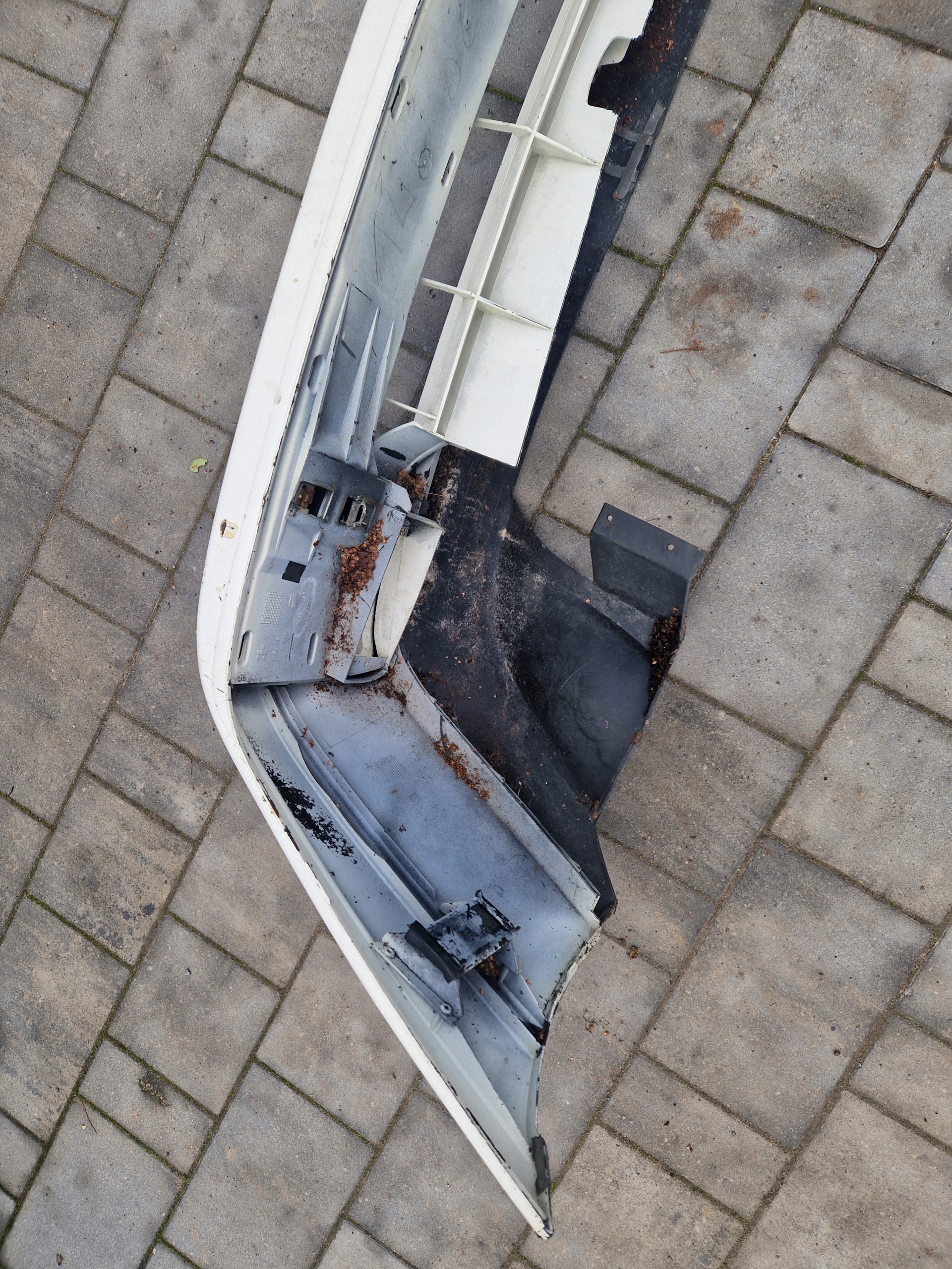 nárazník předek přední SEAT TOLEDO a 1L0807221