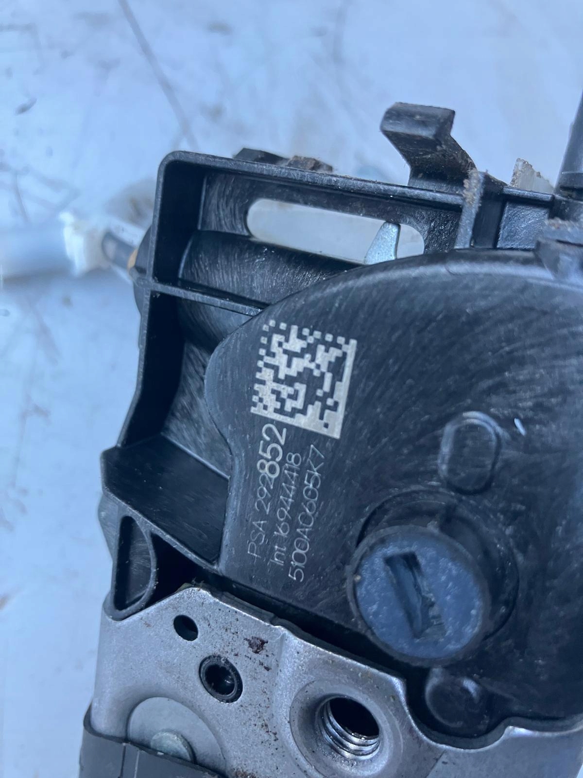 lock door right rear part OPEL CORSA F PSA292852