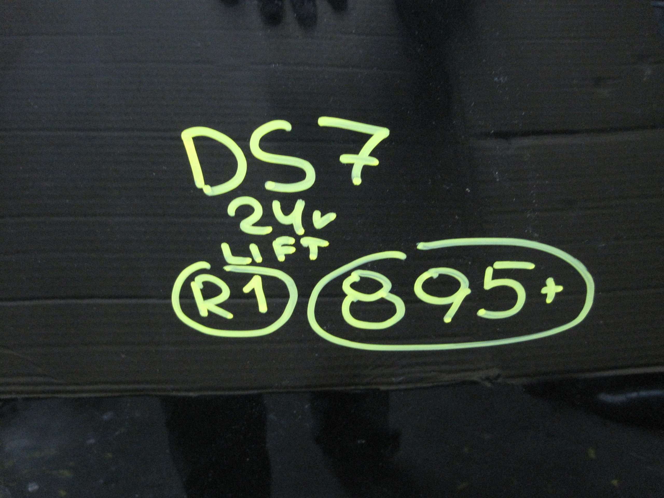 cofano CITROEN DS7 24R LIFT 895+